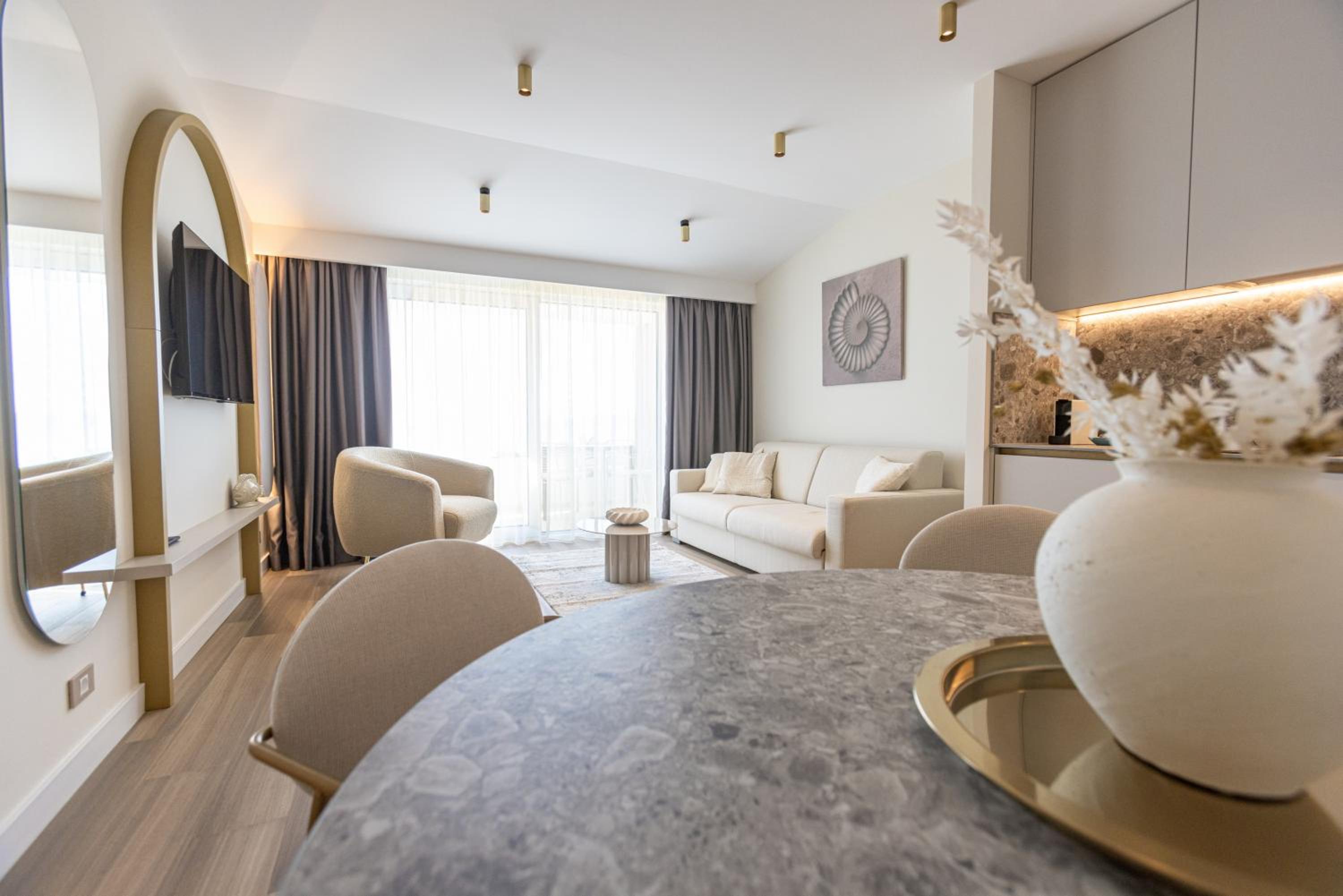 Two-Bedroom Deluxe Apartment