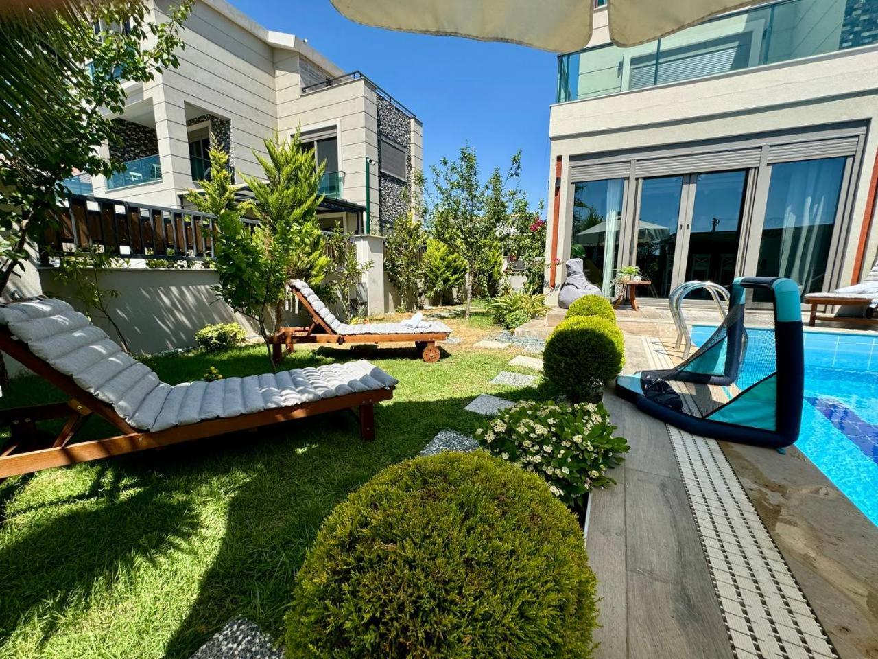 Villa photo 3