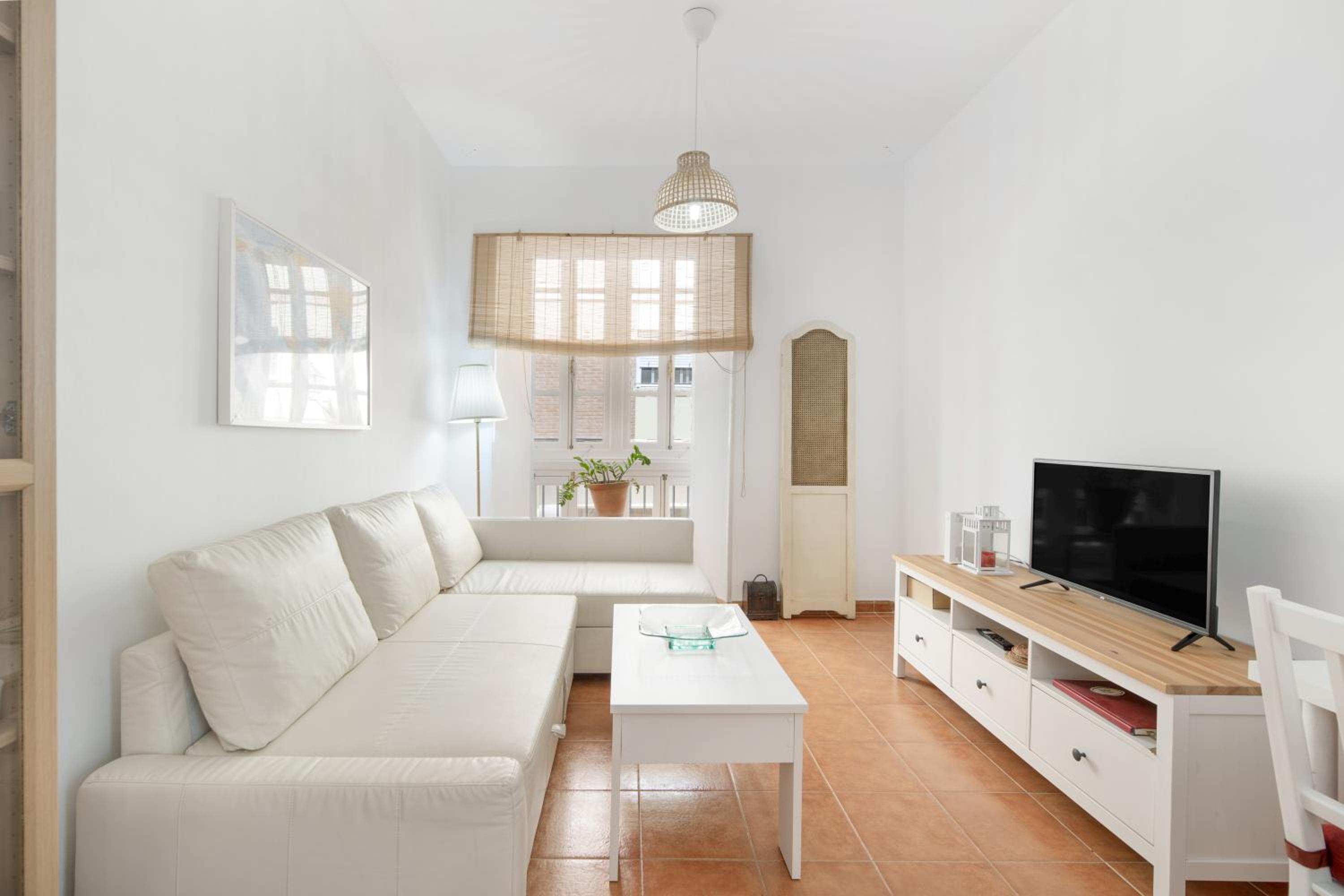 Apartamento de un dormitorio superior con balcón