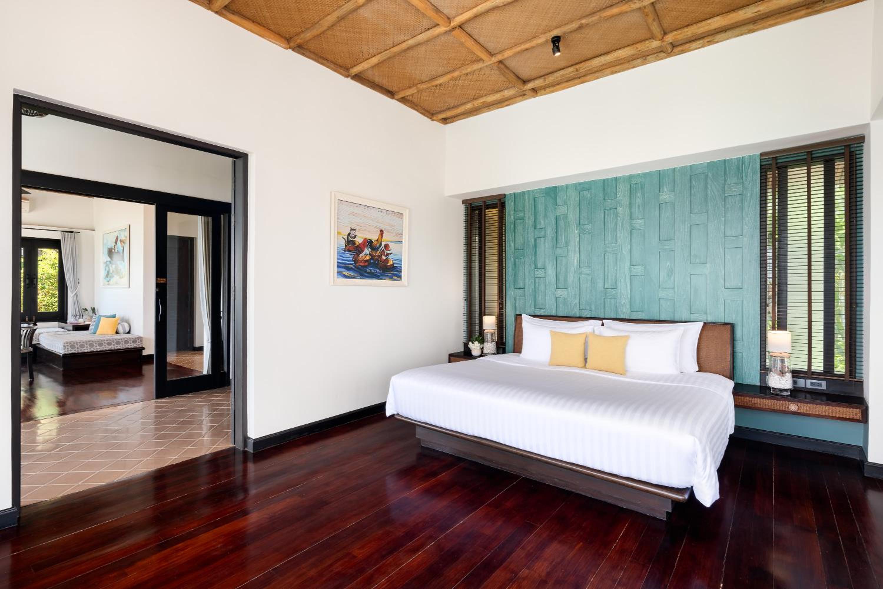 Oceanview Hillside Pool Villa