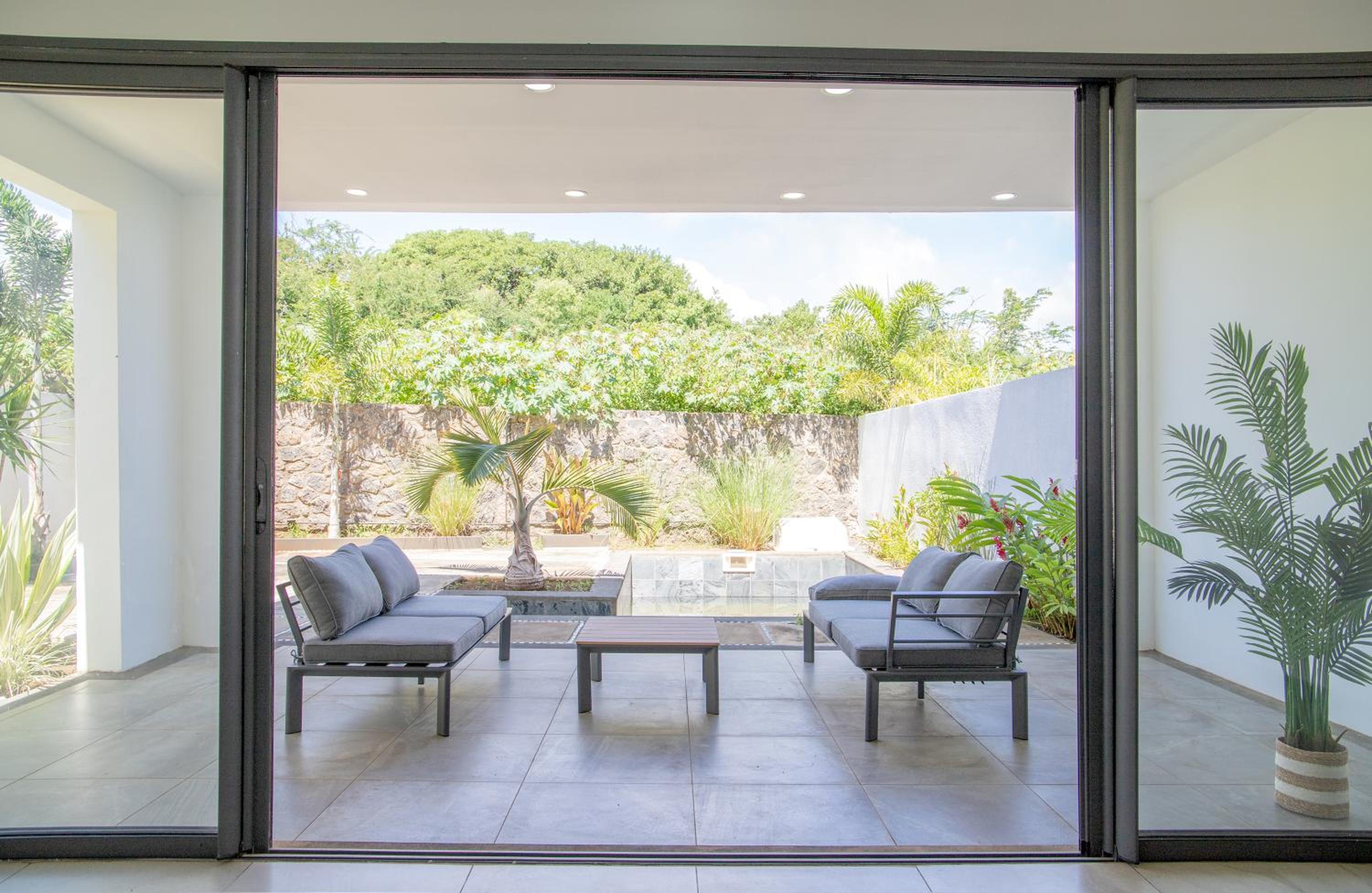 Three-Bedroom Villa photo 1