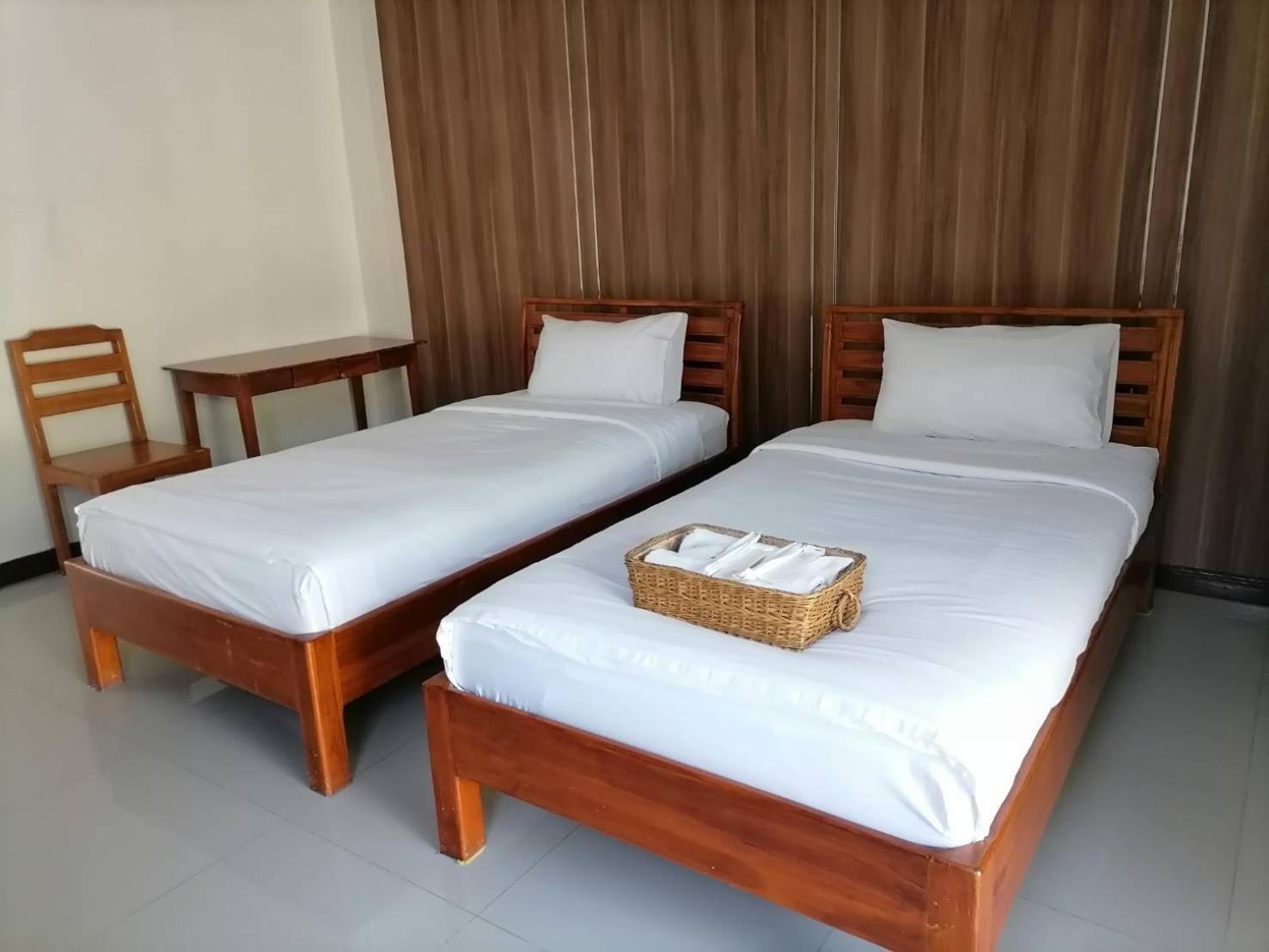 Standard Twin Room photo 2