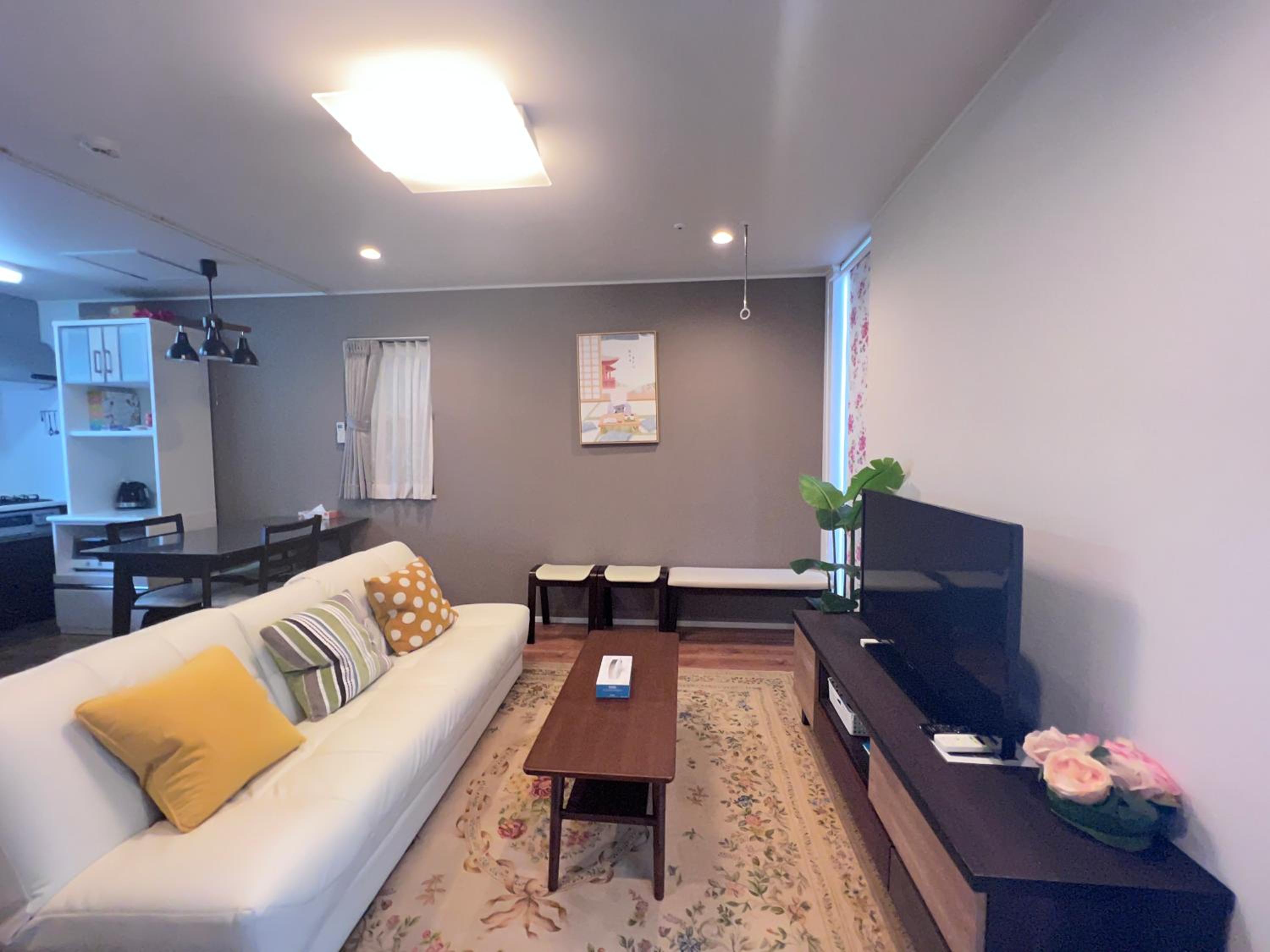 Three-Bedroom Apartment photo 1