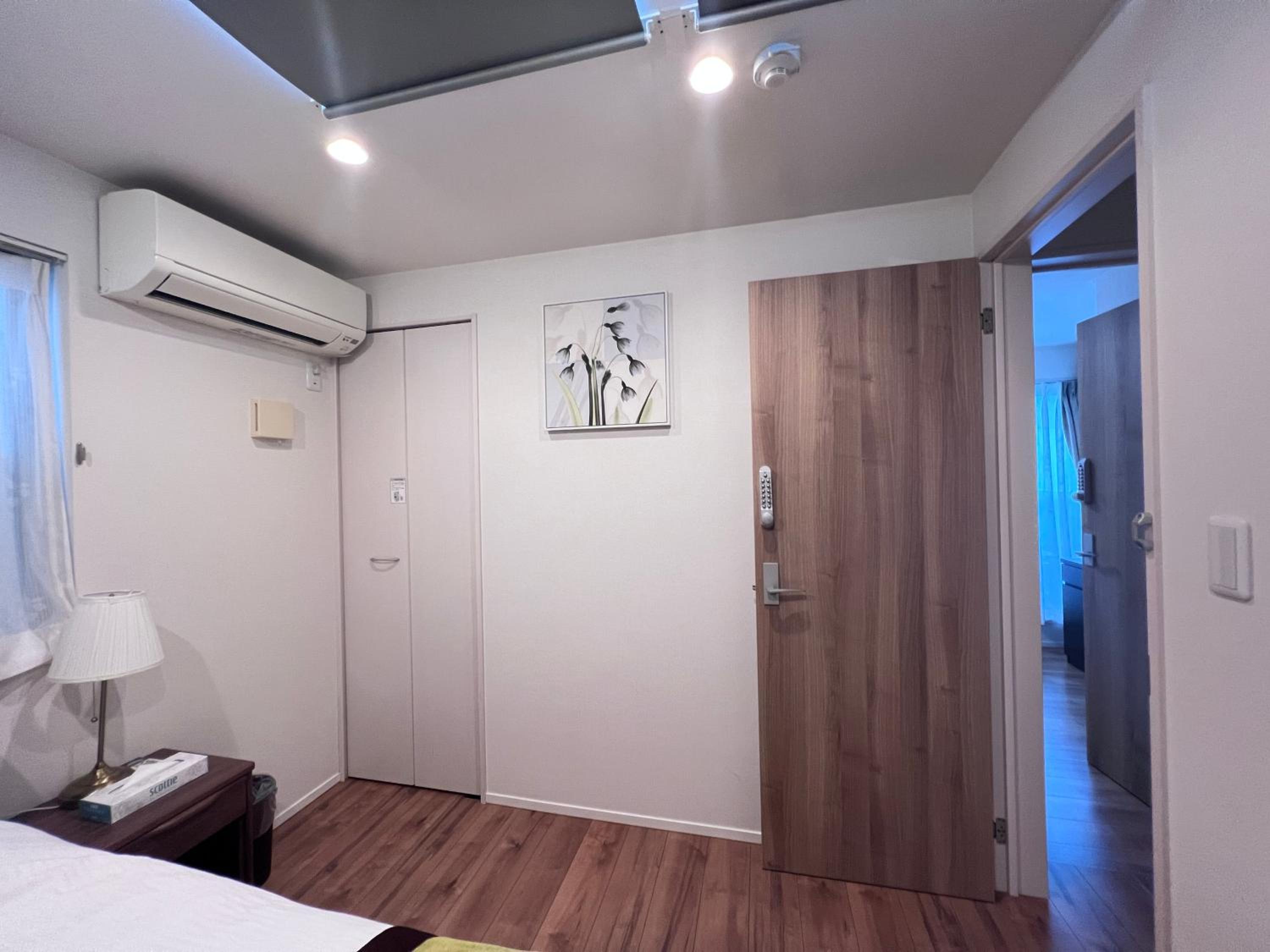 Three-Bedroom Apartment photo 3