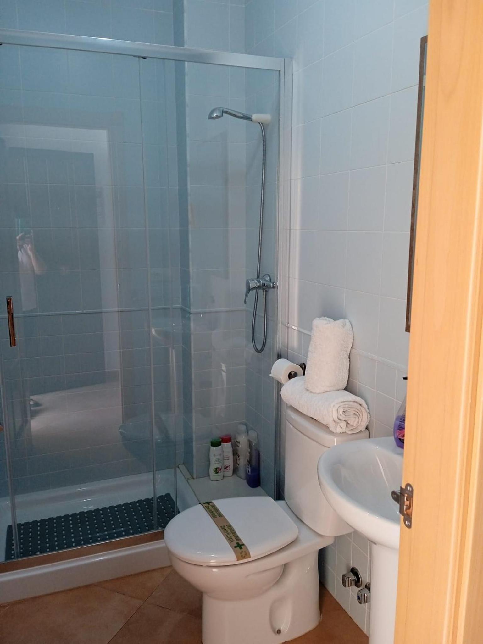 Three-Bedroom House - Photo 6