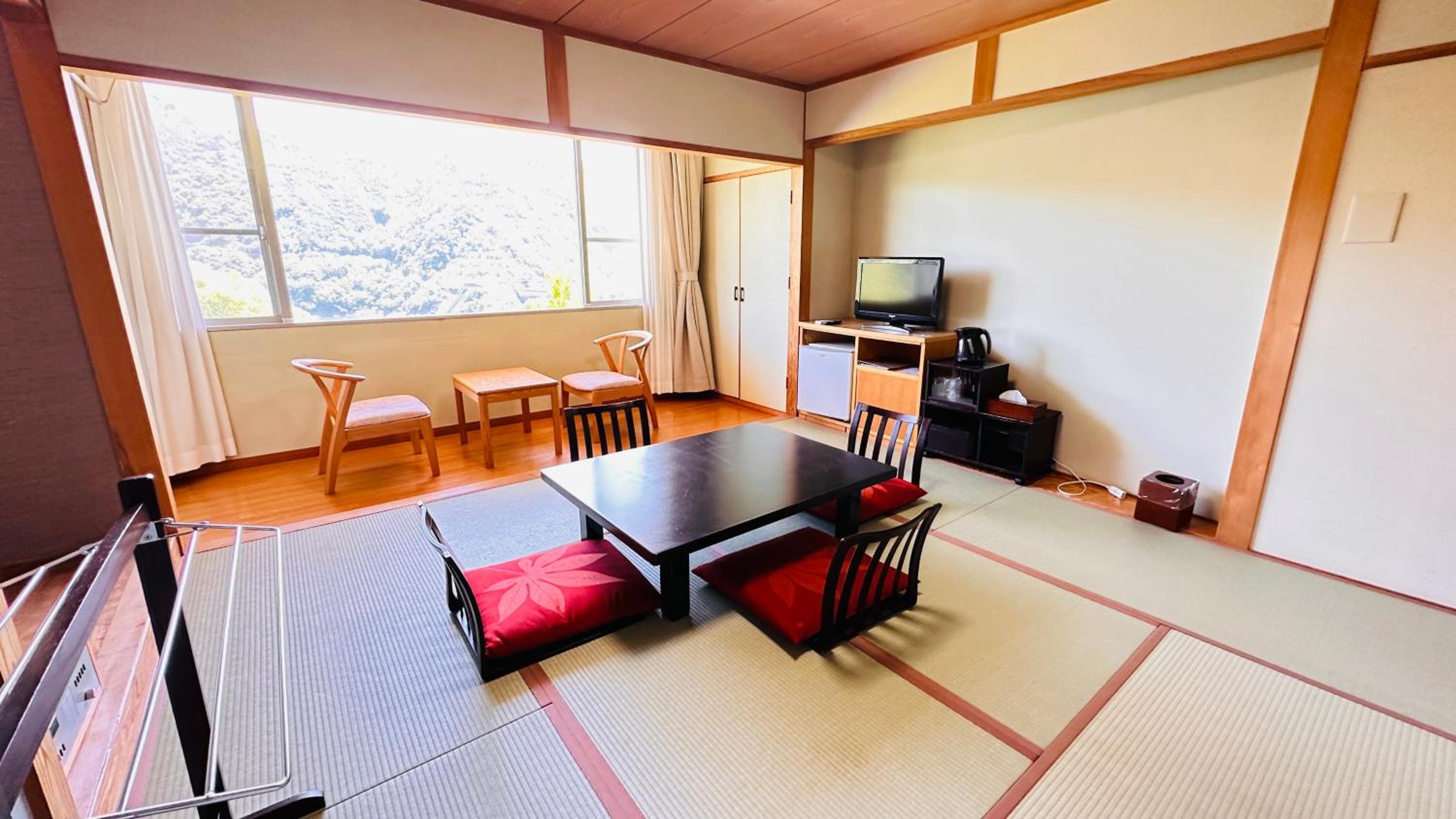 Japanese-Style Quadruple Room photo 1