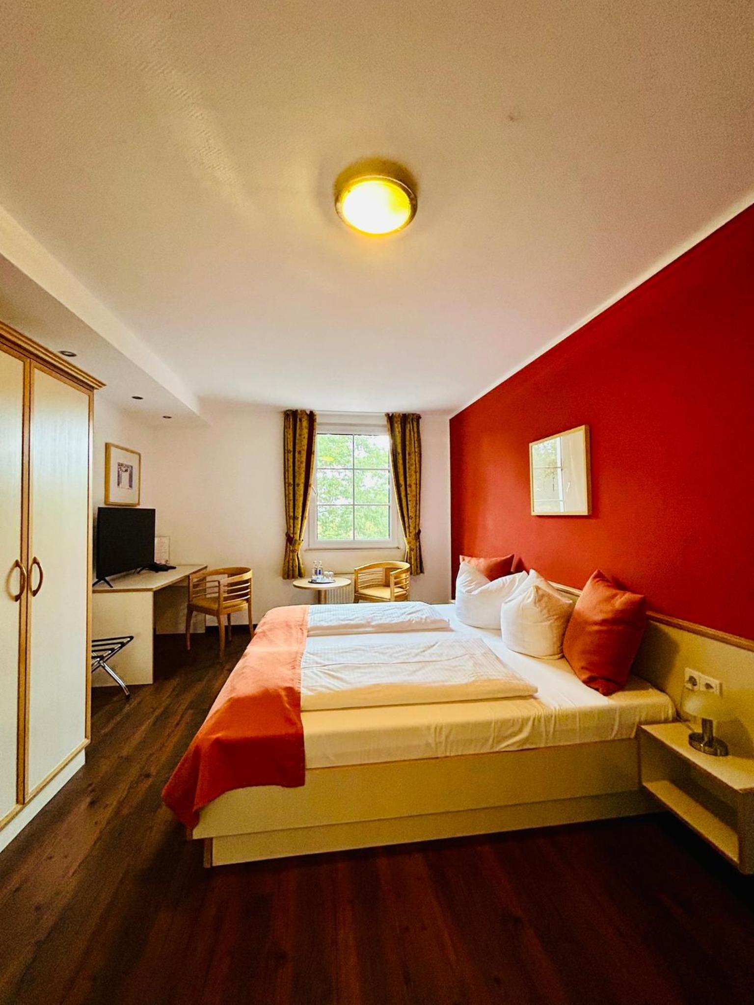 Classic Double Room - Photo 2