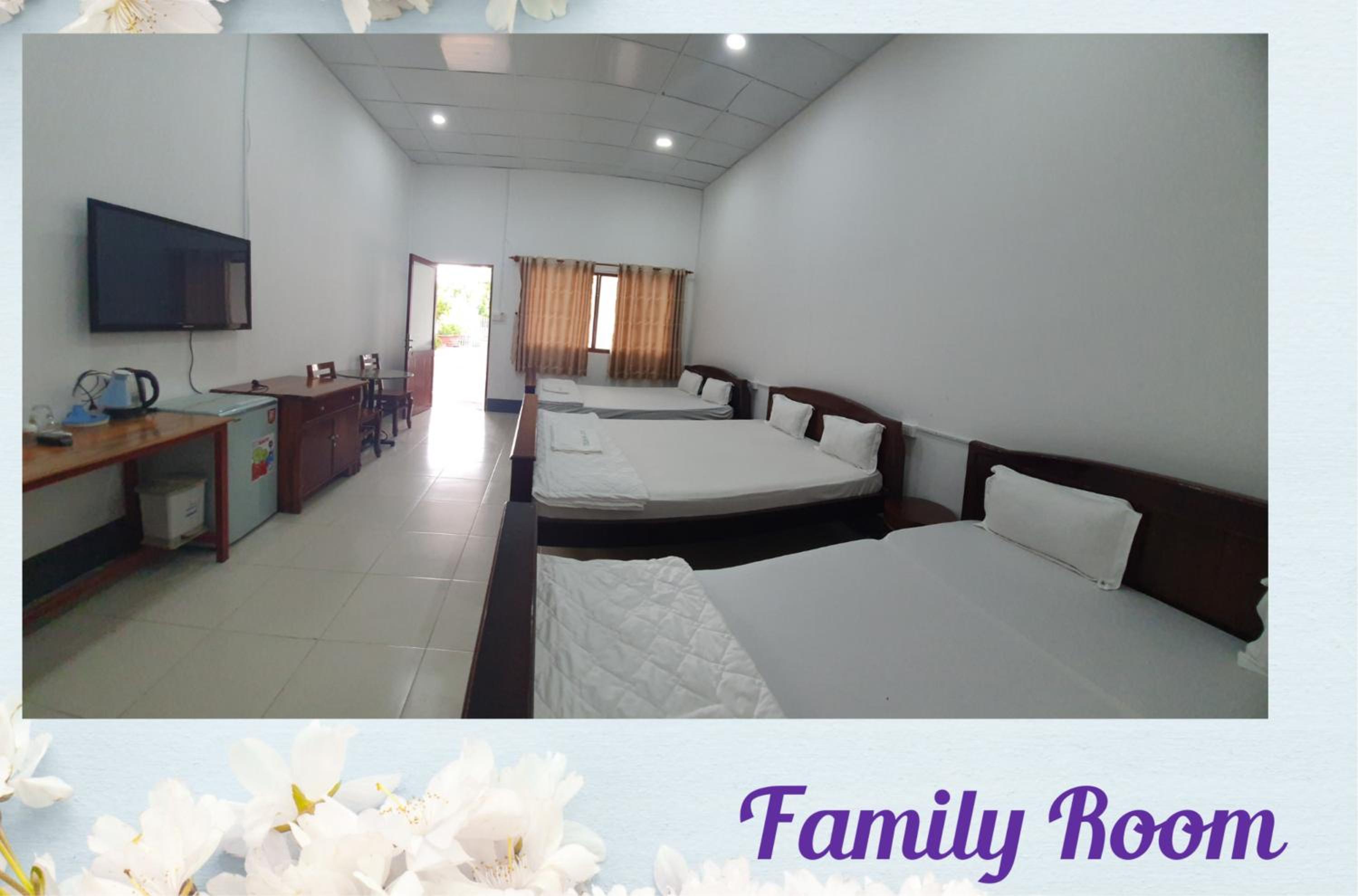 Family Room photo 2