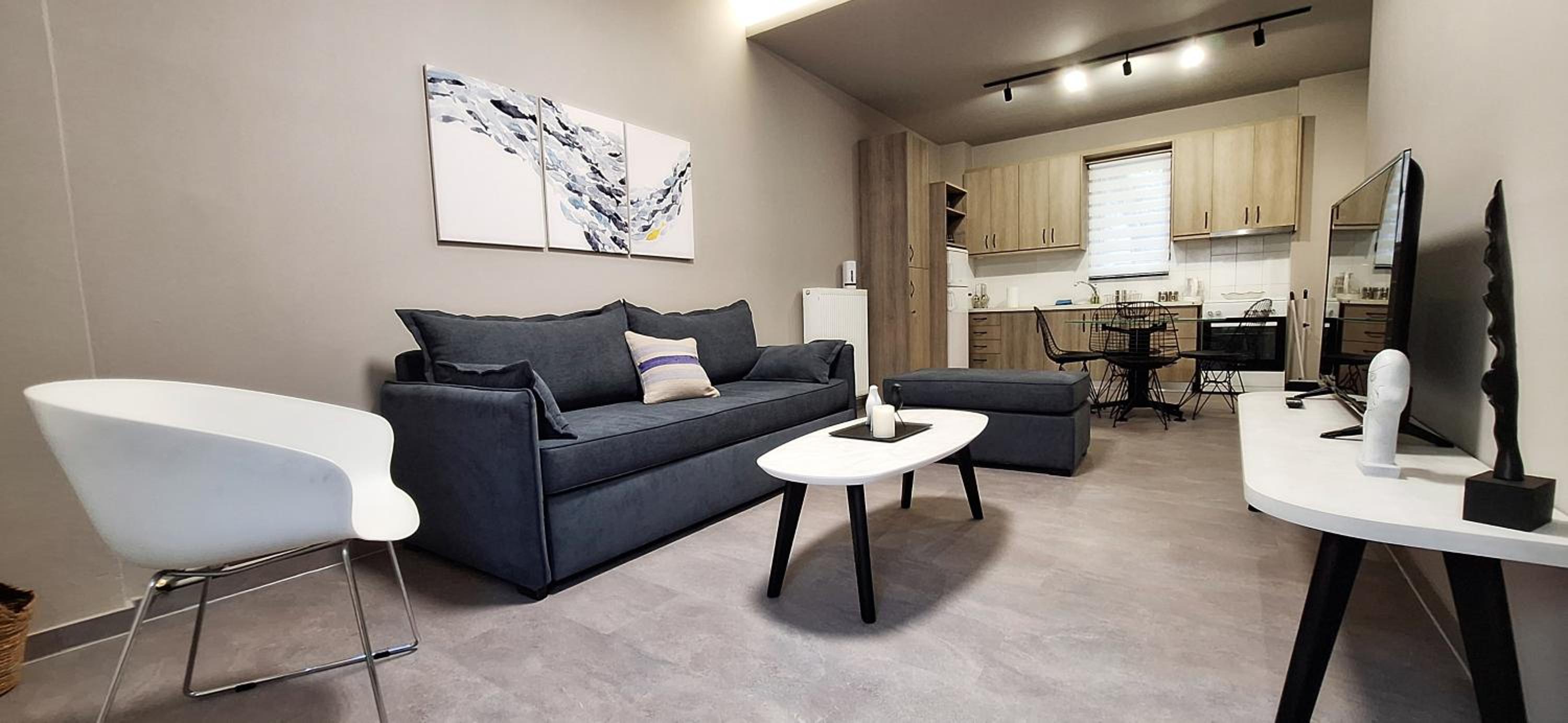One-Bedroom Apartment