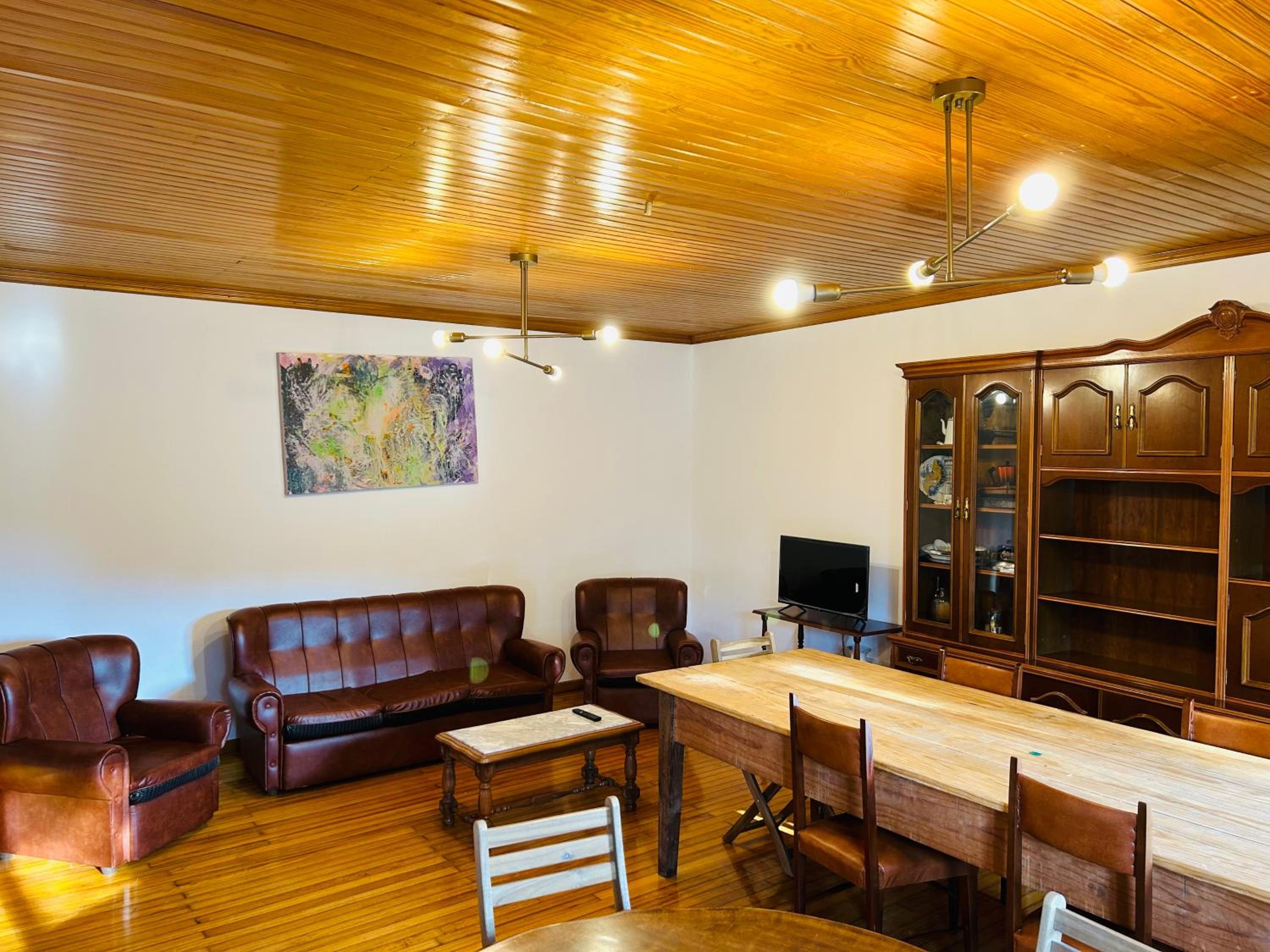 Four-Bedroom House photo 2