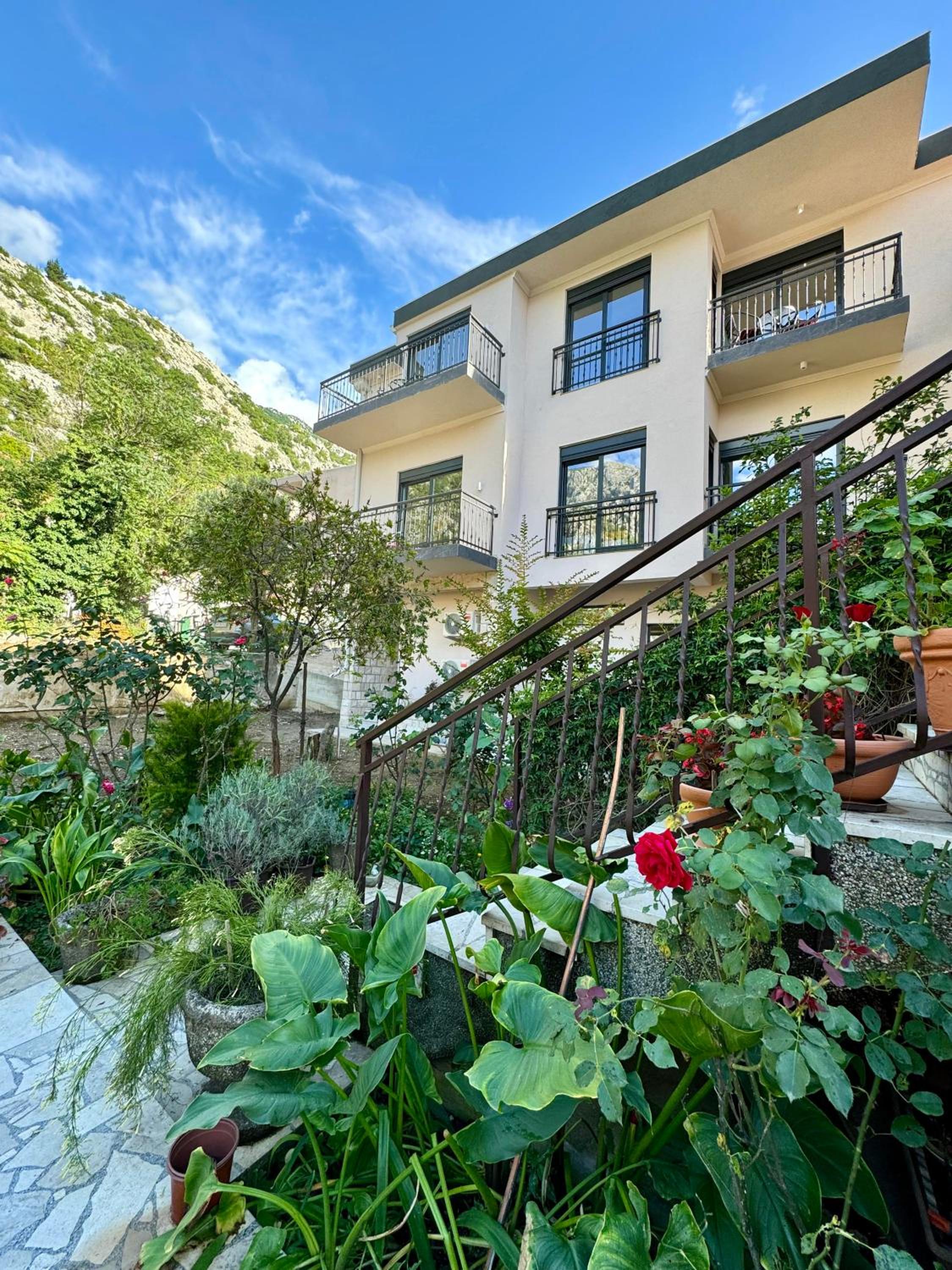 Apartment - Ground Floor photo 1