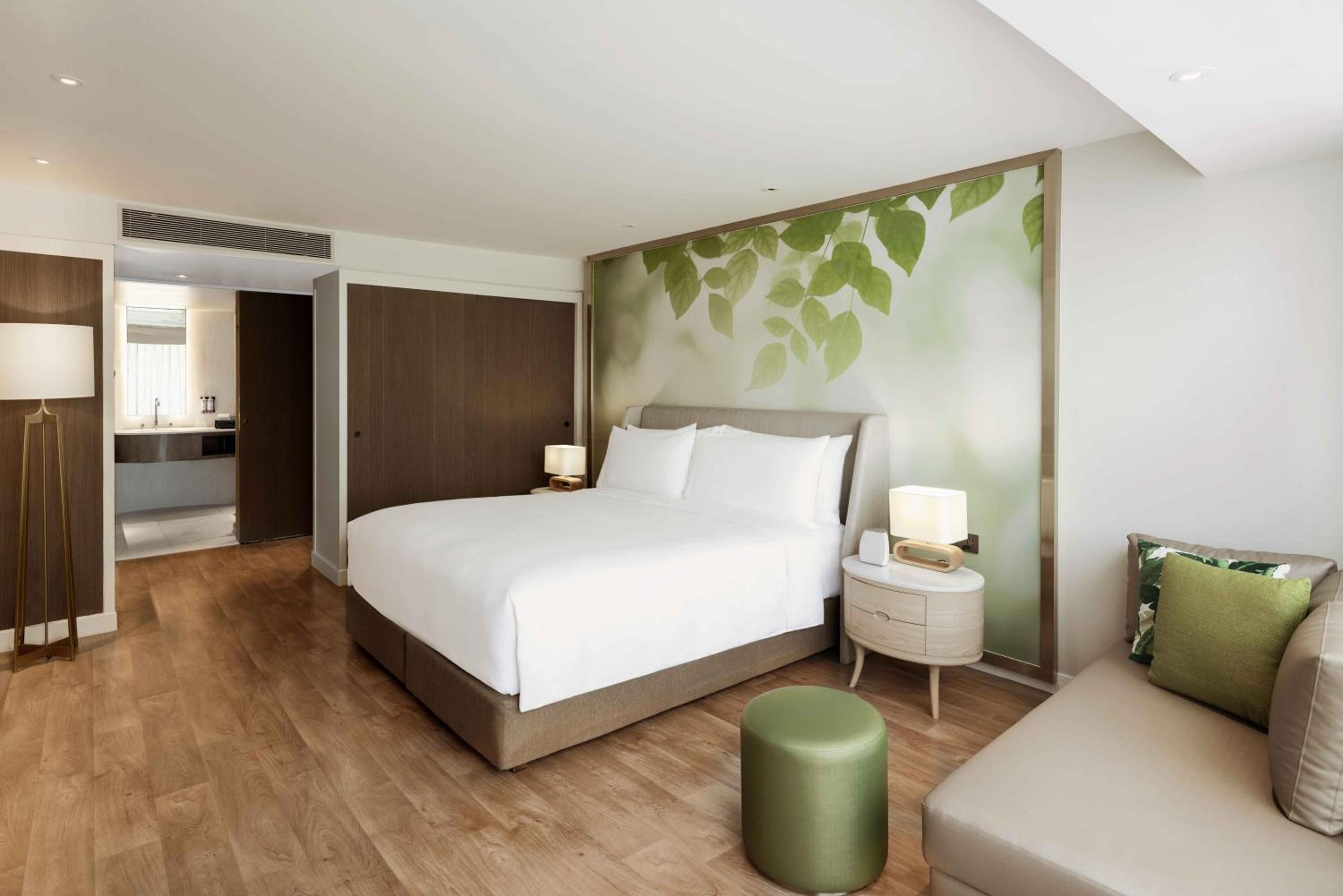 Deluxe King Room photo 3
