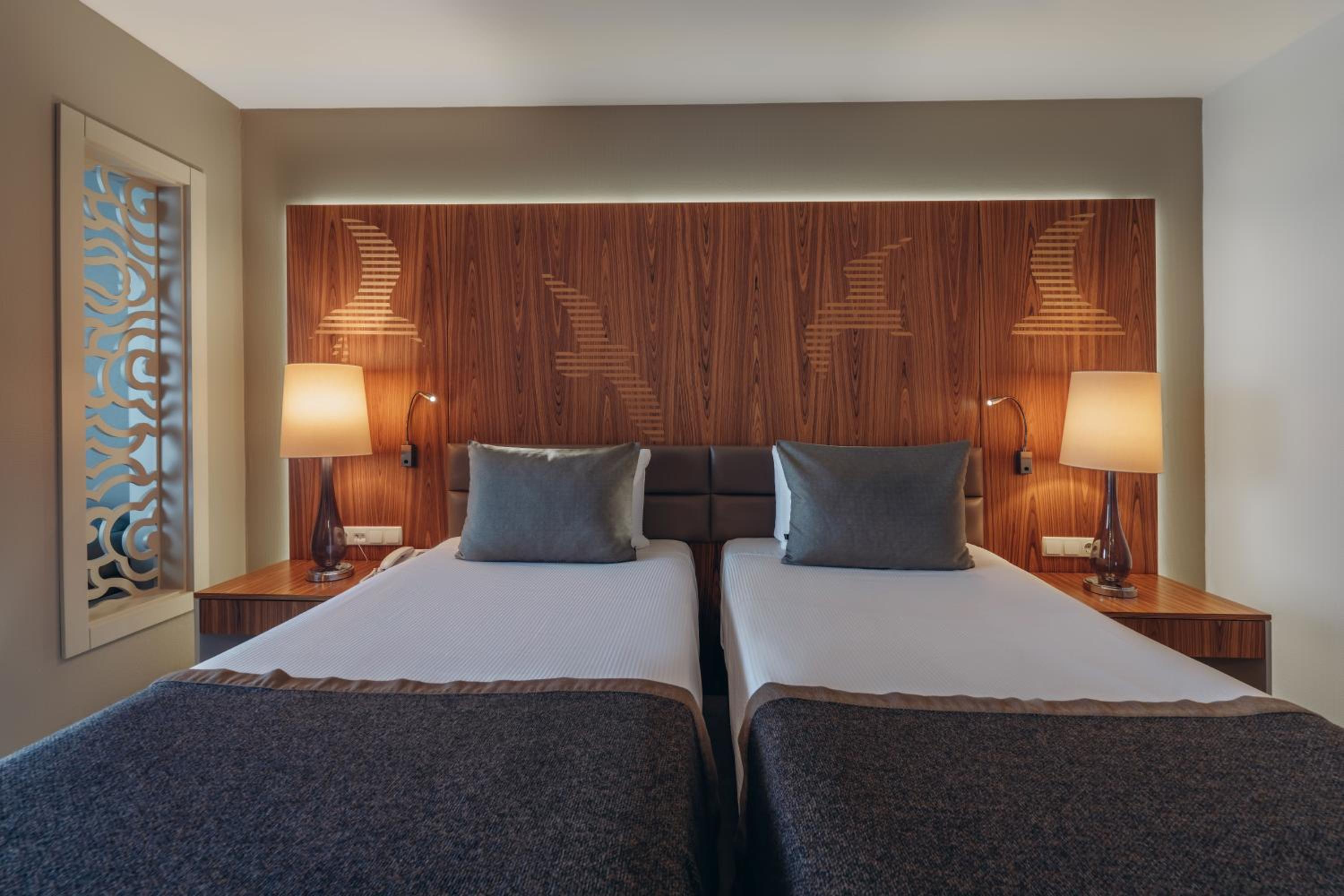 Standard Double or Twin Room with French balcony and Sea view
