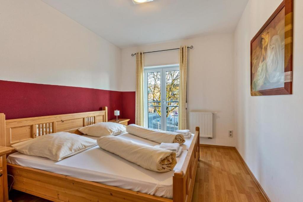 One-Bedroom Apartment with View photo 1