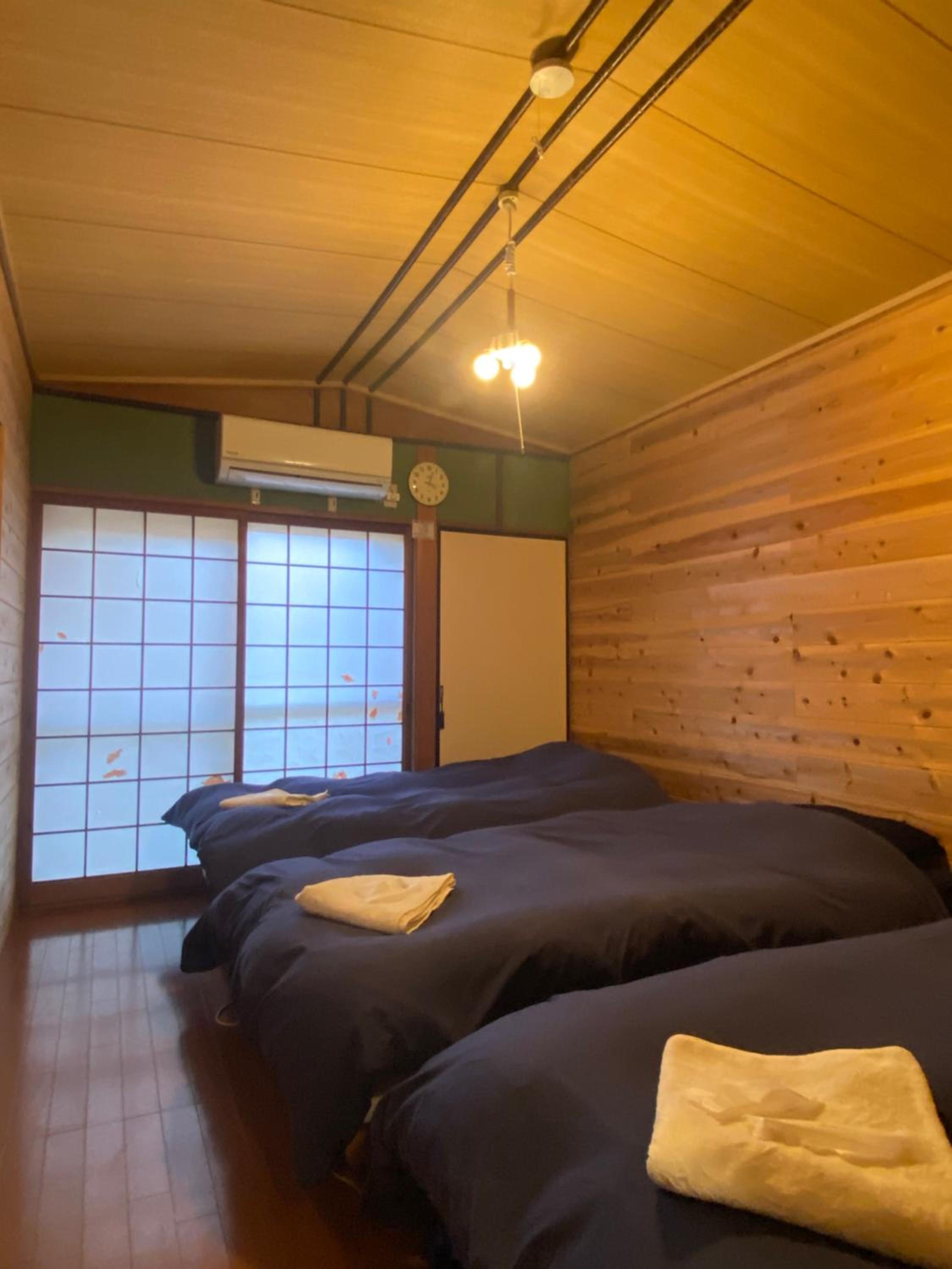 Triple Room with Shared Bathroom photo 1