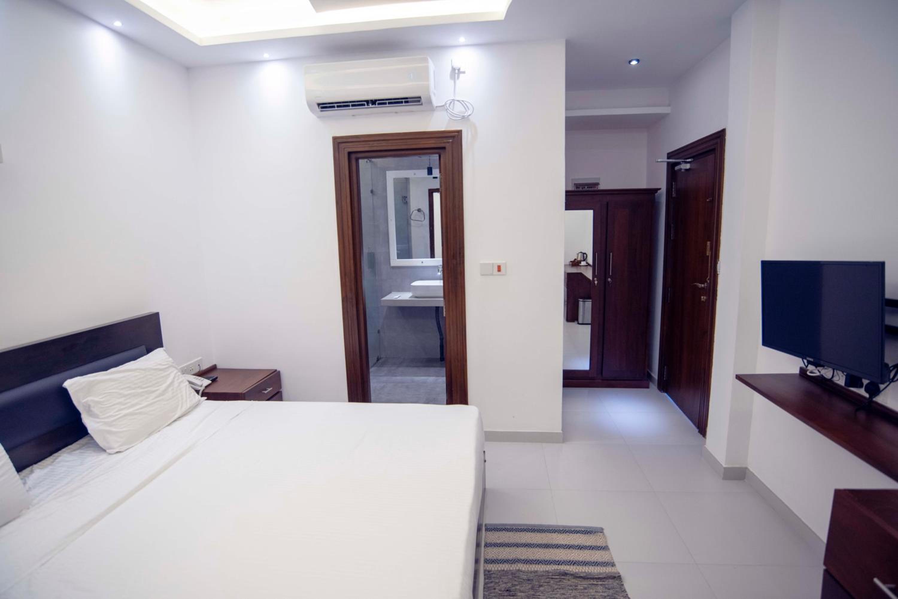 Standard Double Room photo 3