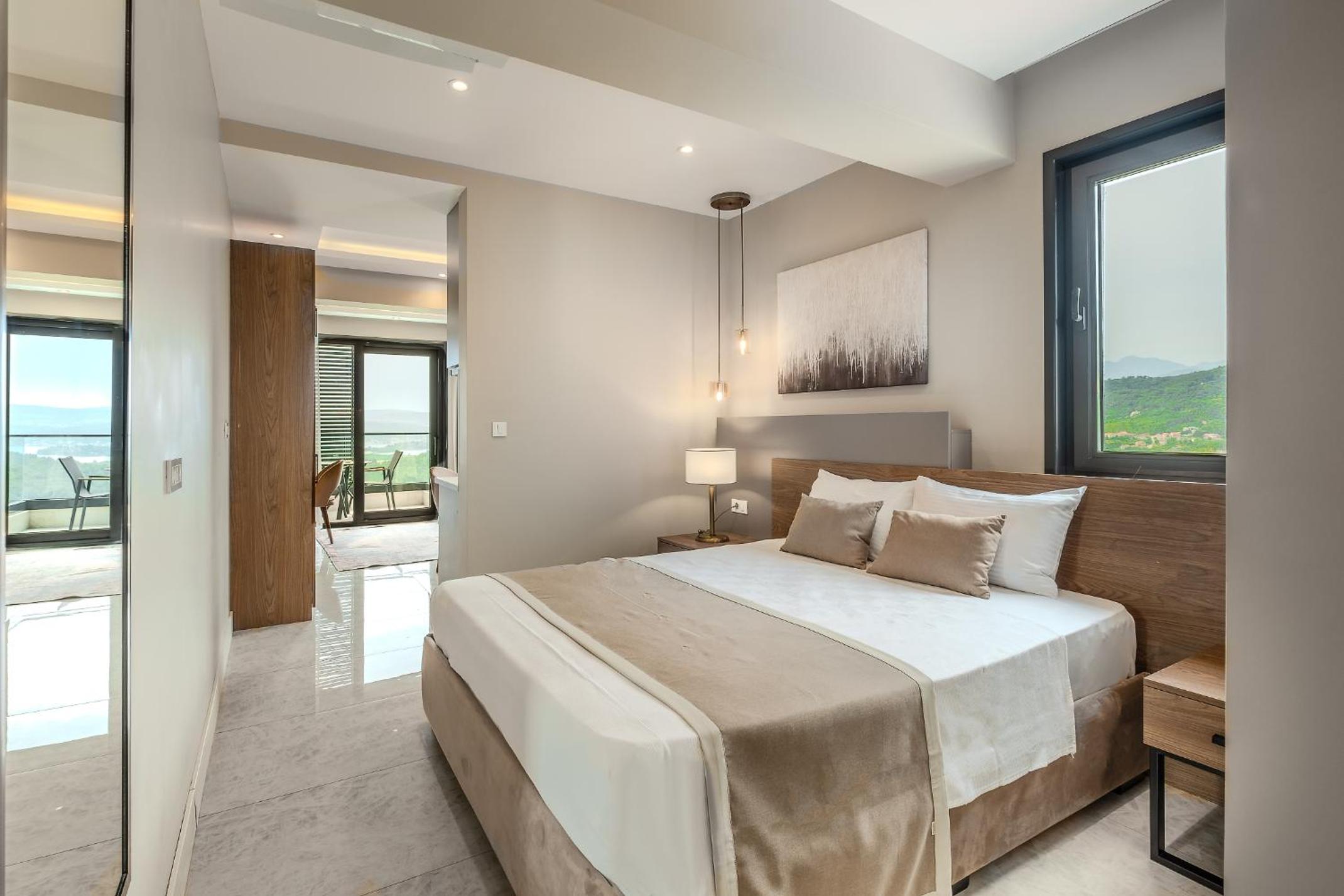 King Suite with Sea View - Photo 3