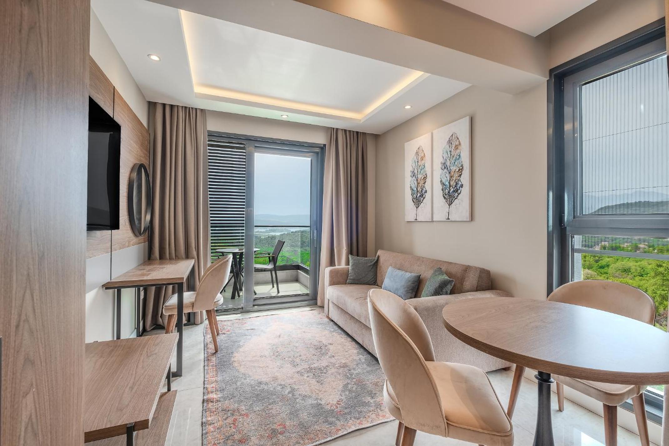 King Suite with Sea View - Photo 4