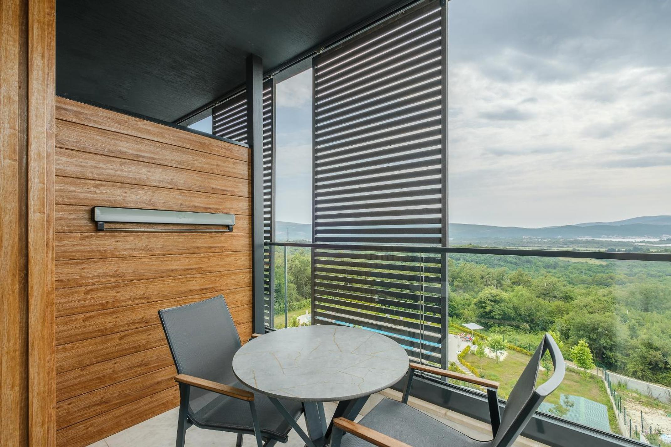 King Suite with Sea View - Photo 9