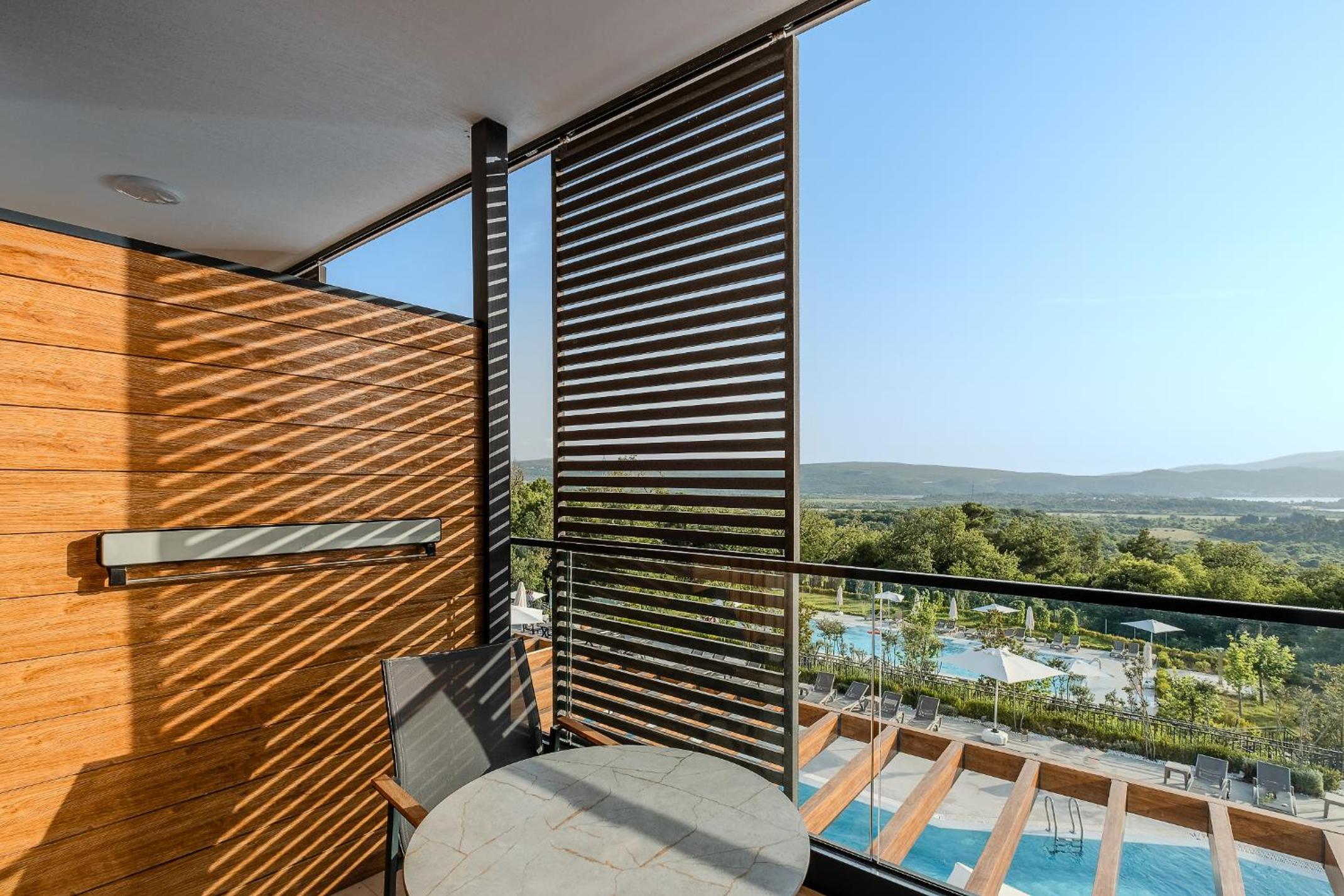 King Suite with Sea View - Photo 8