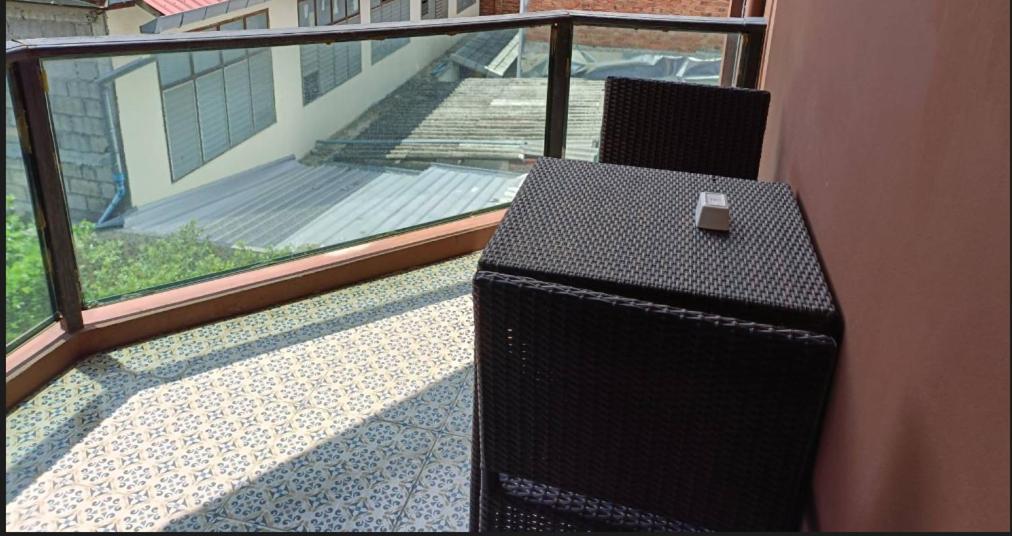 Deluxe Double Room with Balcony - Photo 10
