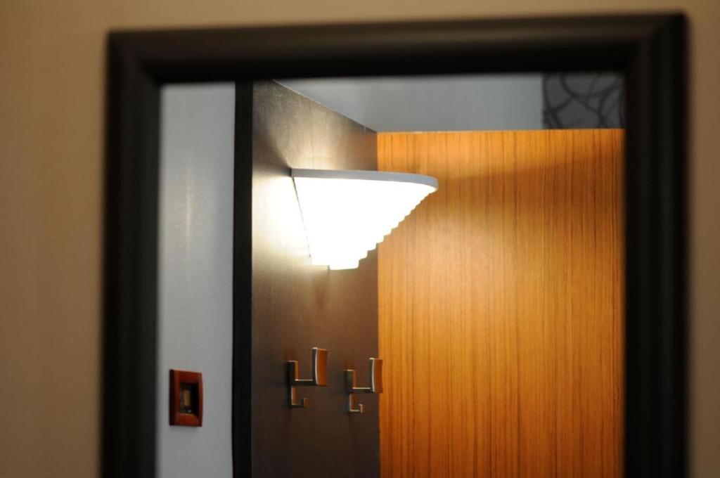 Standard Double or Twin Room - Photo 6