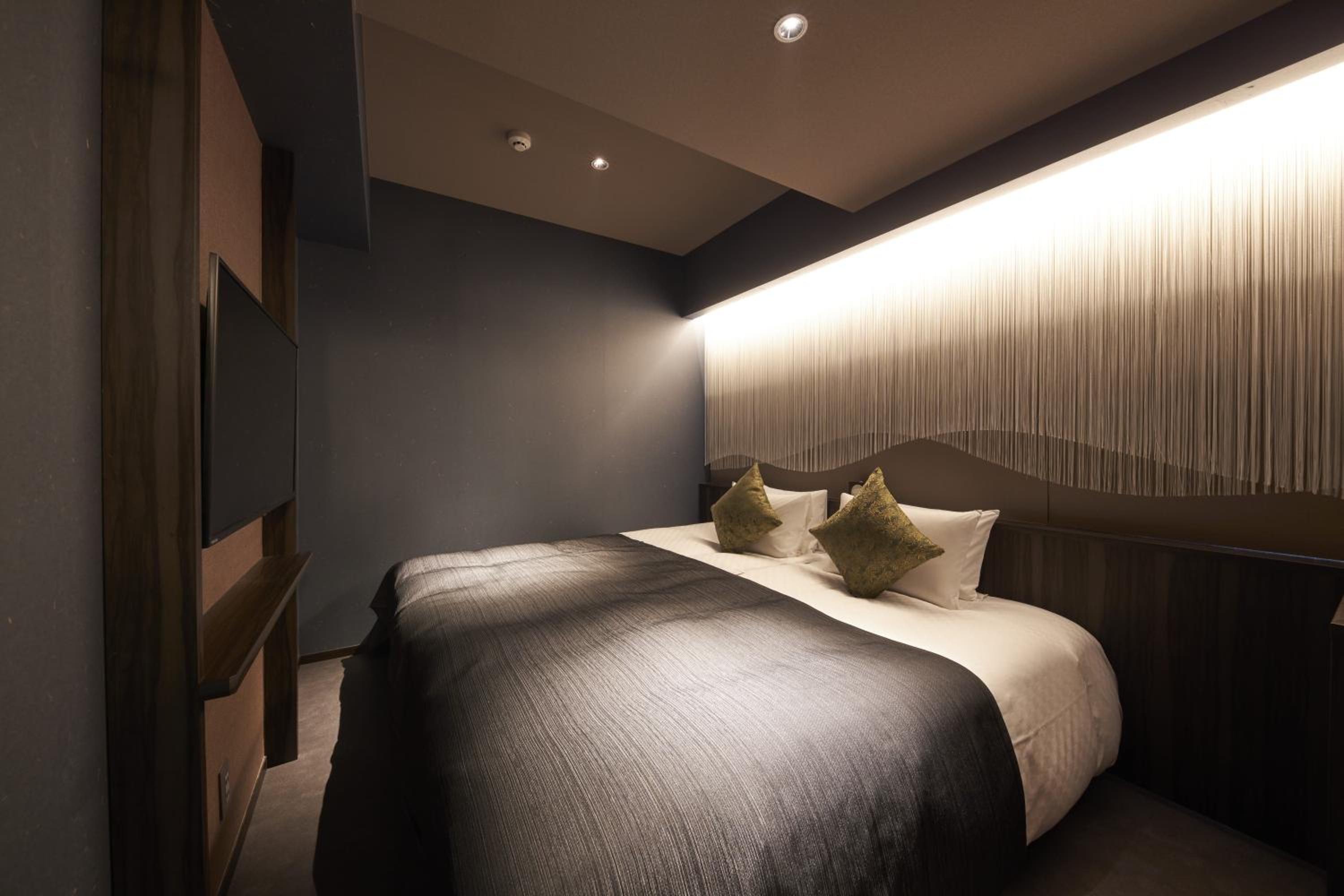 Standard King Room photo 1