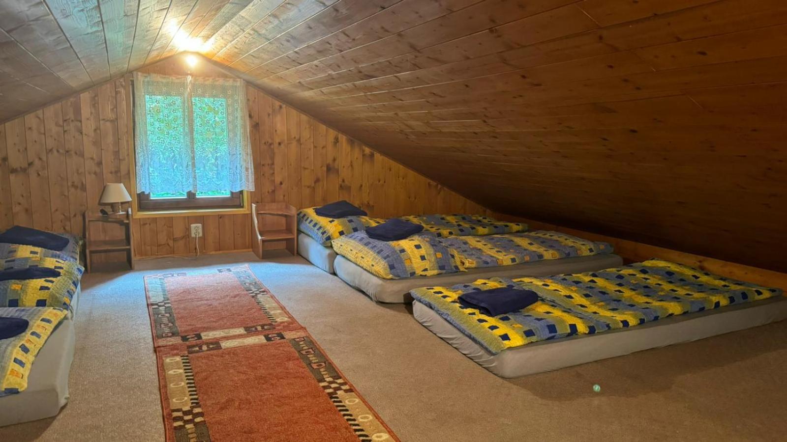 Mixed Dormitory Room photo 1