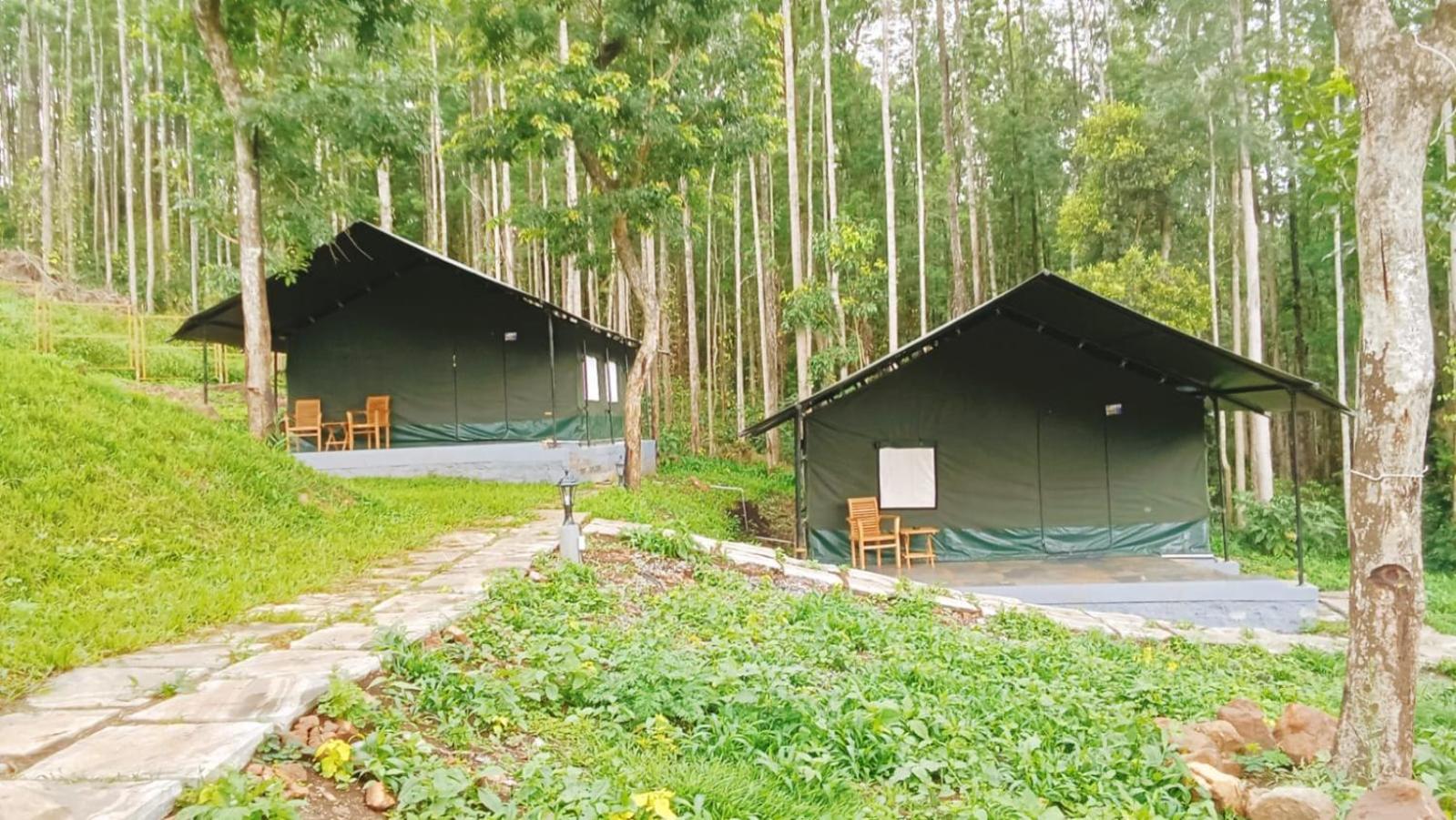Tent - Photo 13