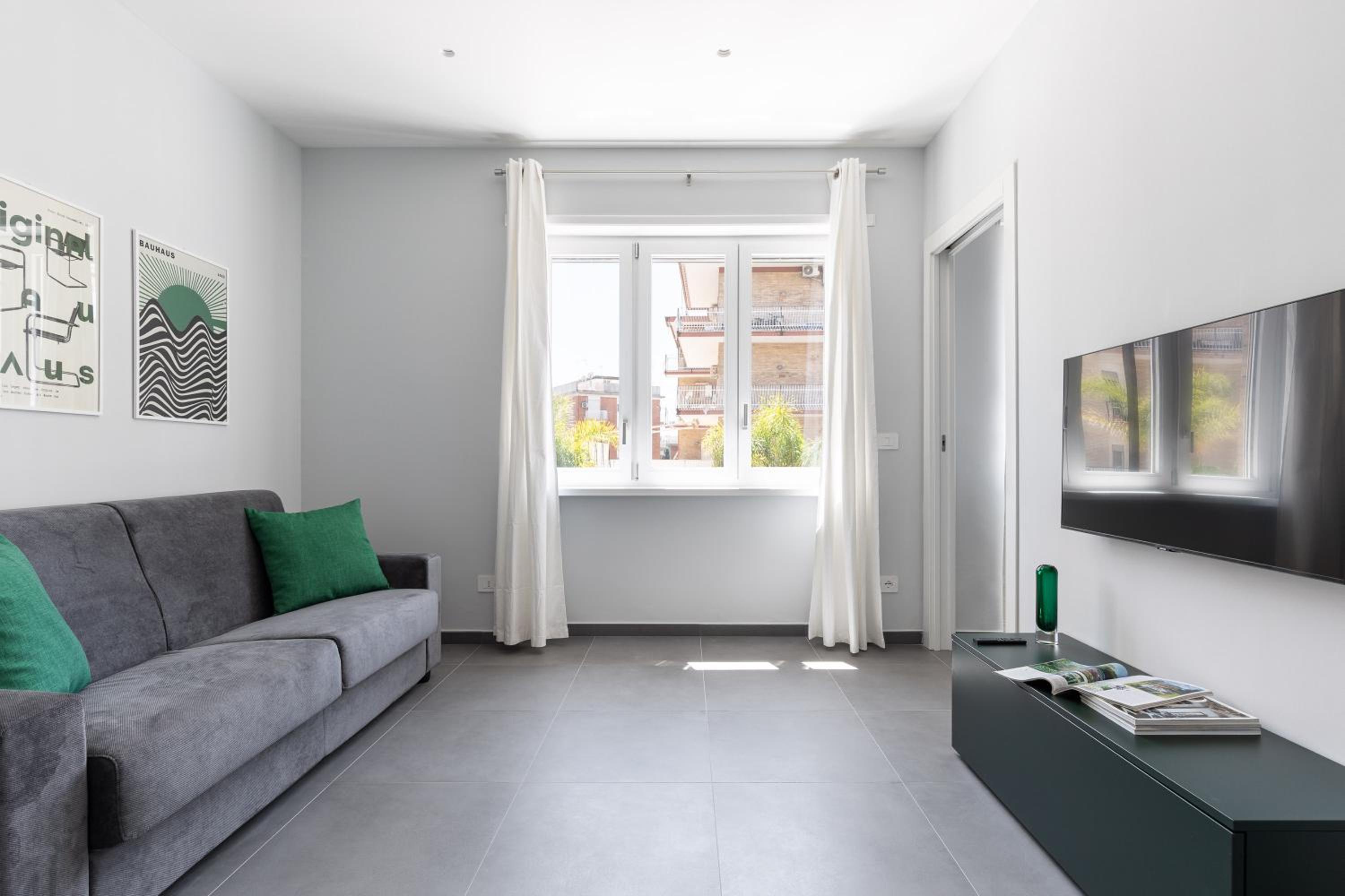 One-Bedroom Apartment