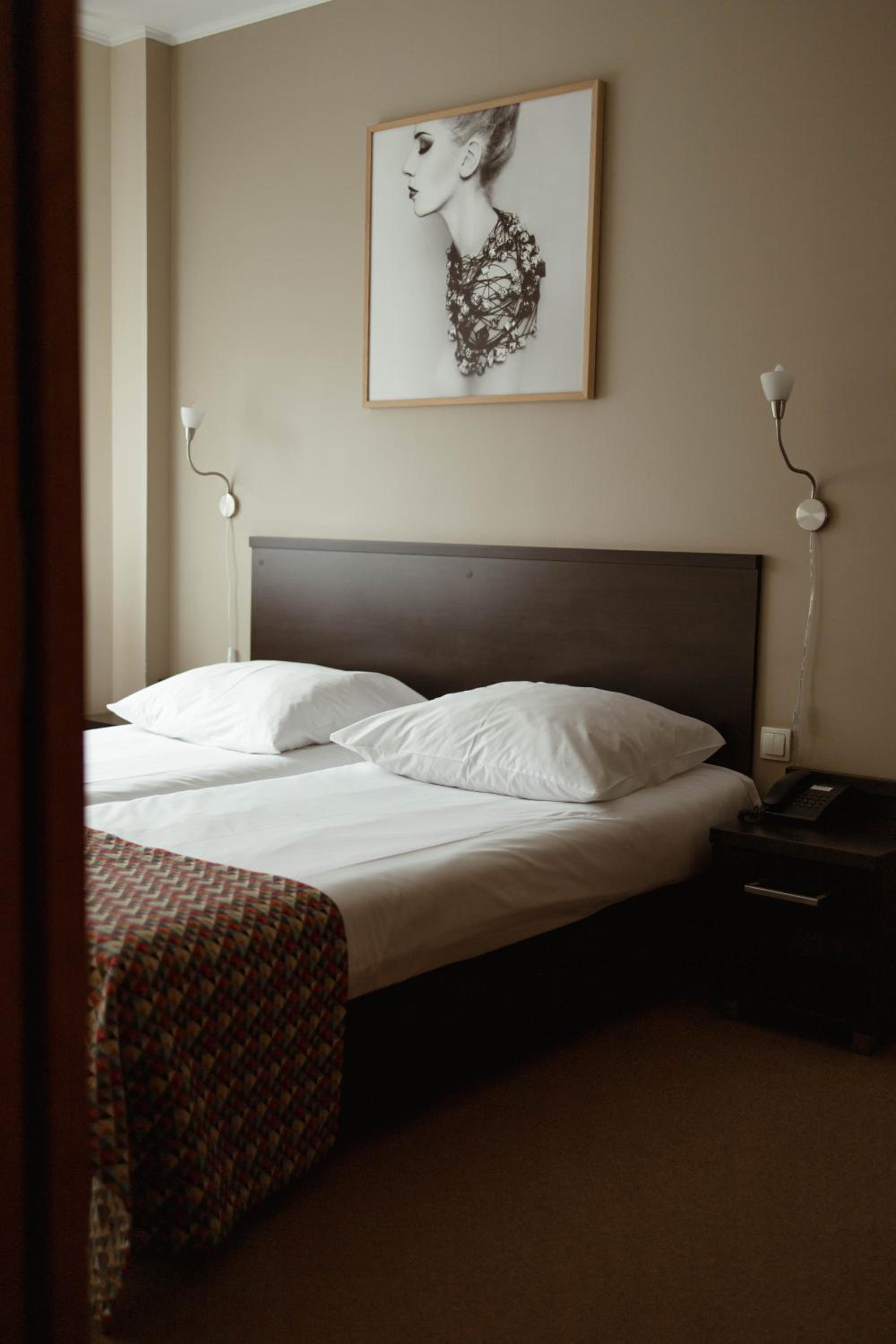 Double Room - Photo 1
