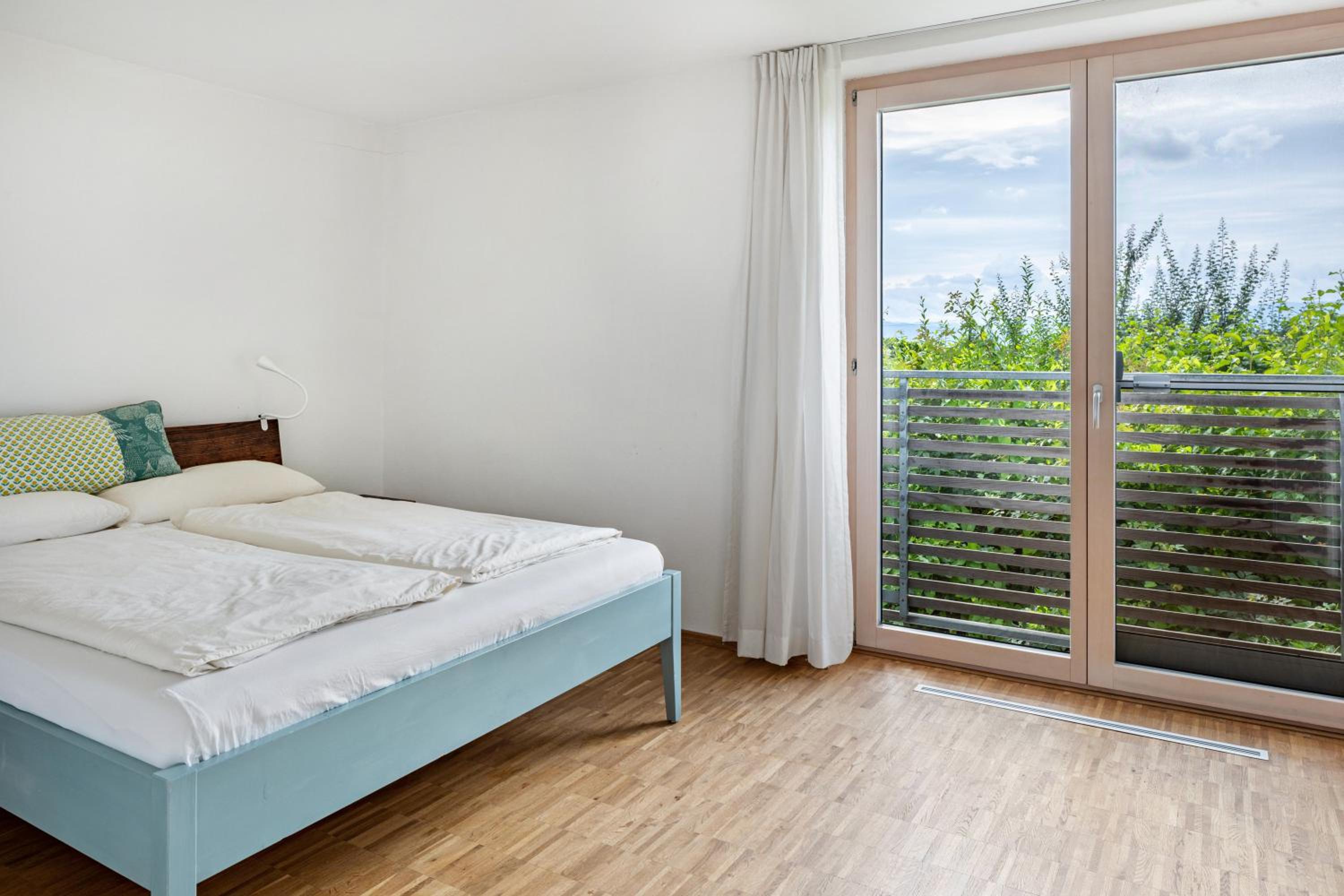 One-Bedroom Apartment with Garden View photo 2