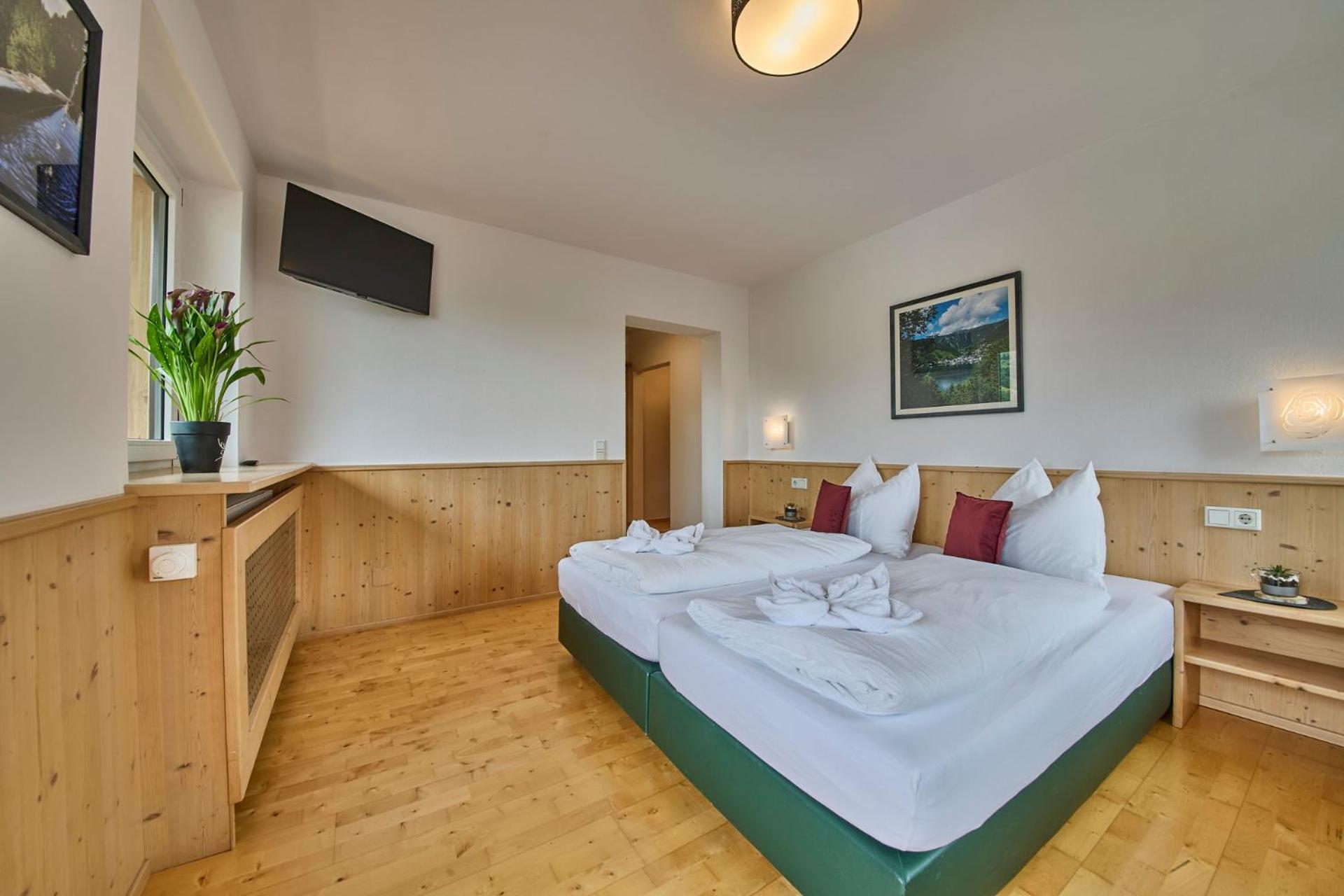 Classic Triple Room photo 2