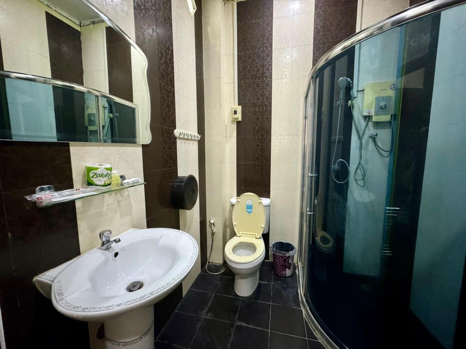 Deluxe Room - Photo 1