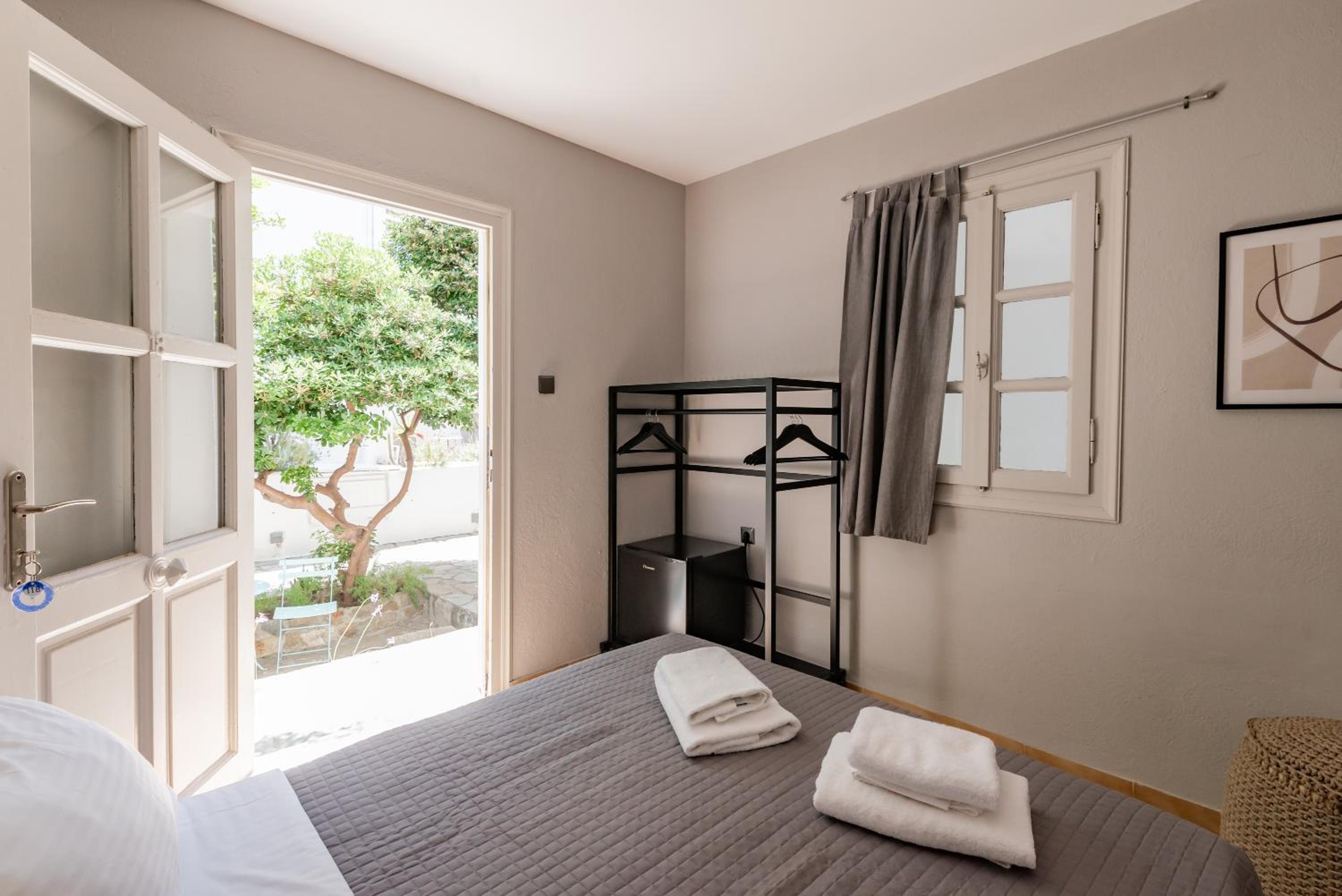 Budget Double Room photo 1