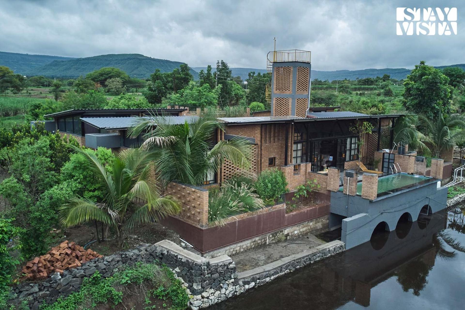 Villa photo 3