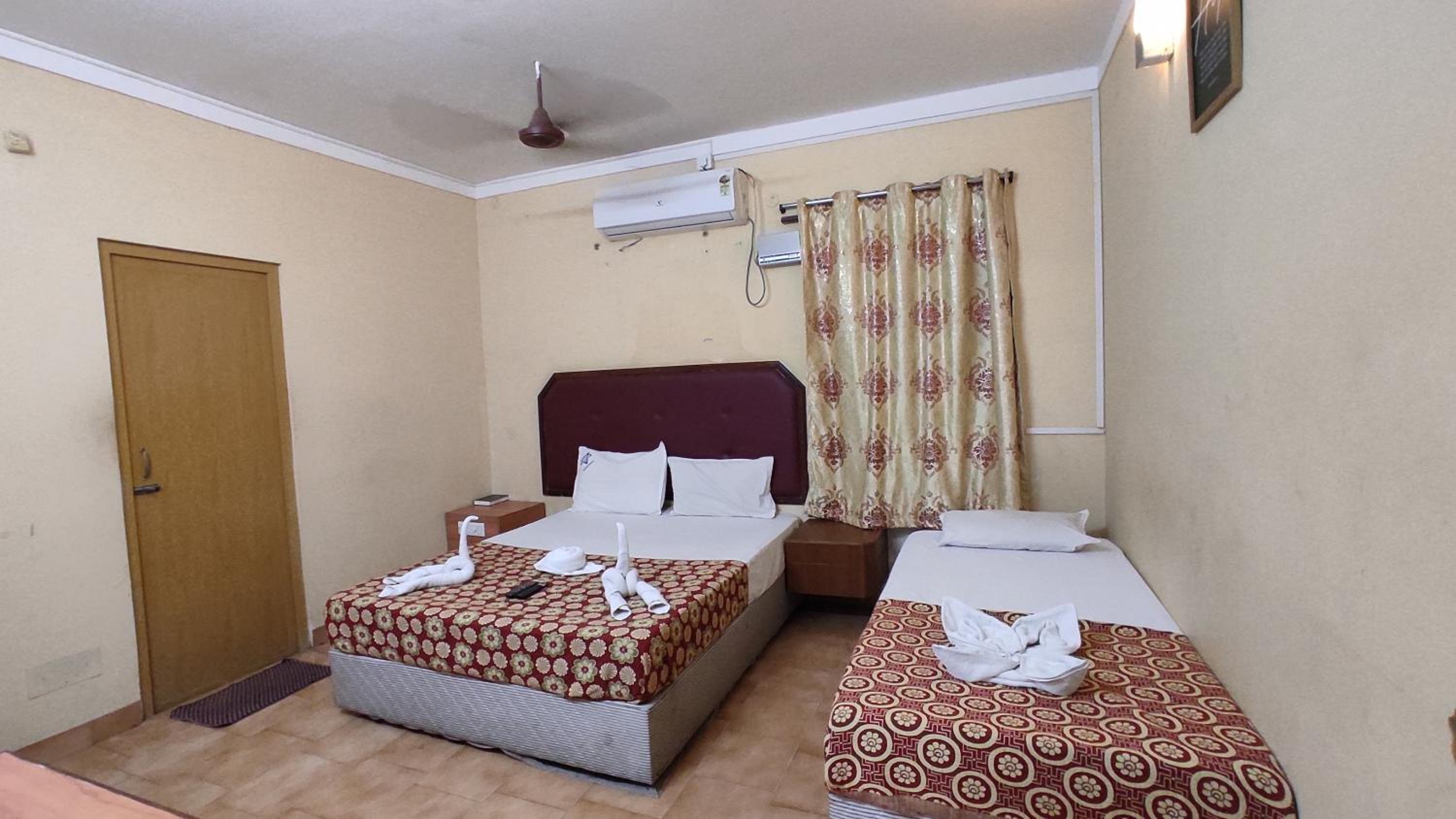 Standard Triple Room photo 2