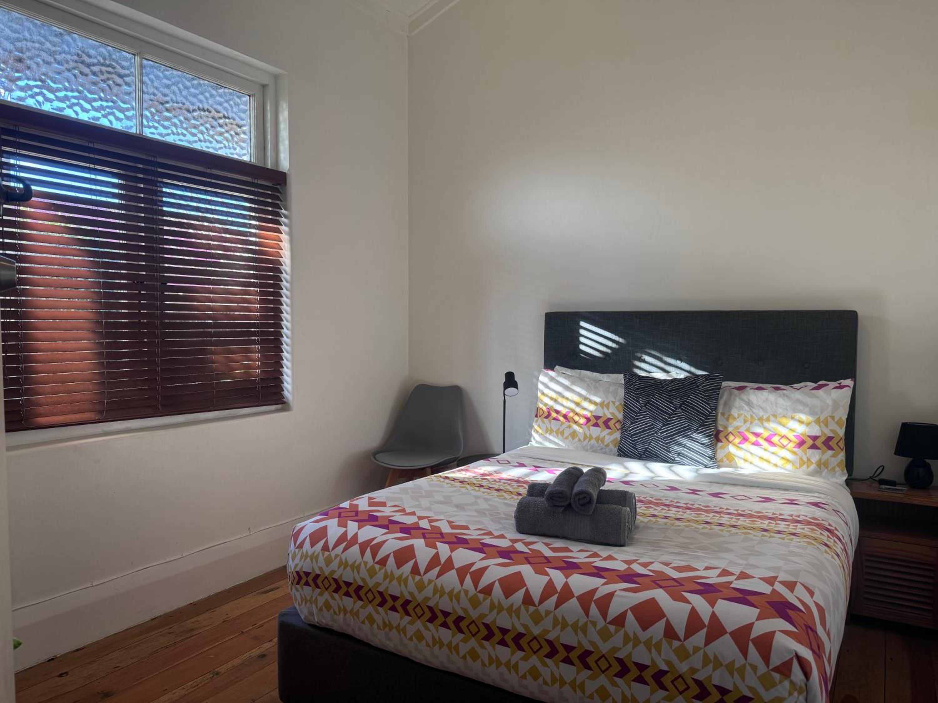 Double Room with Shared Bathroom photo 2