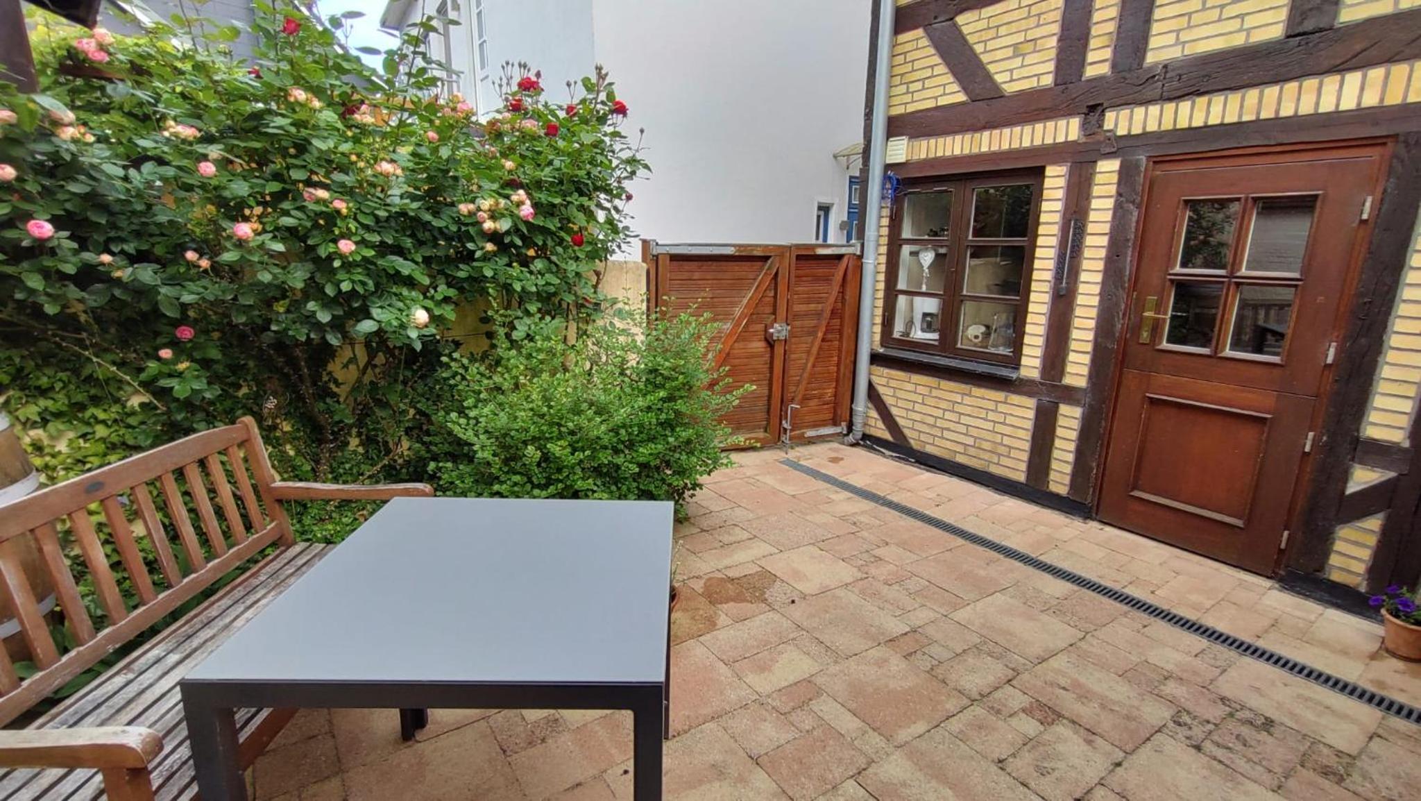 Two-Bedroom House photo 3
