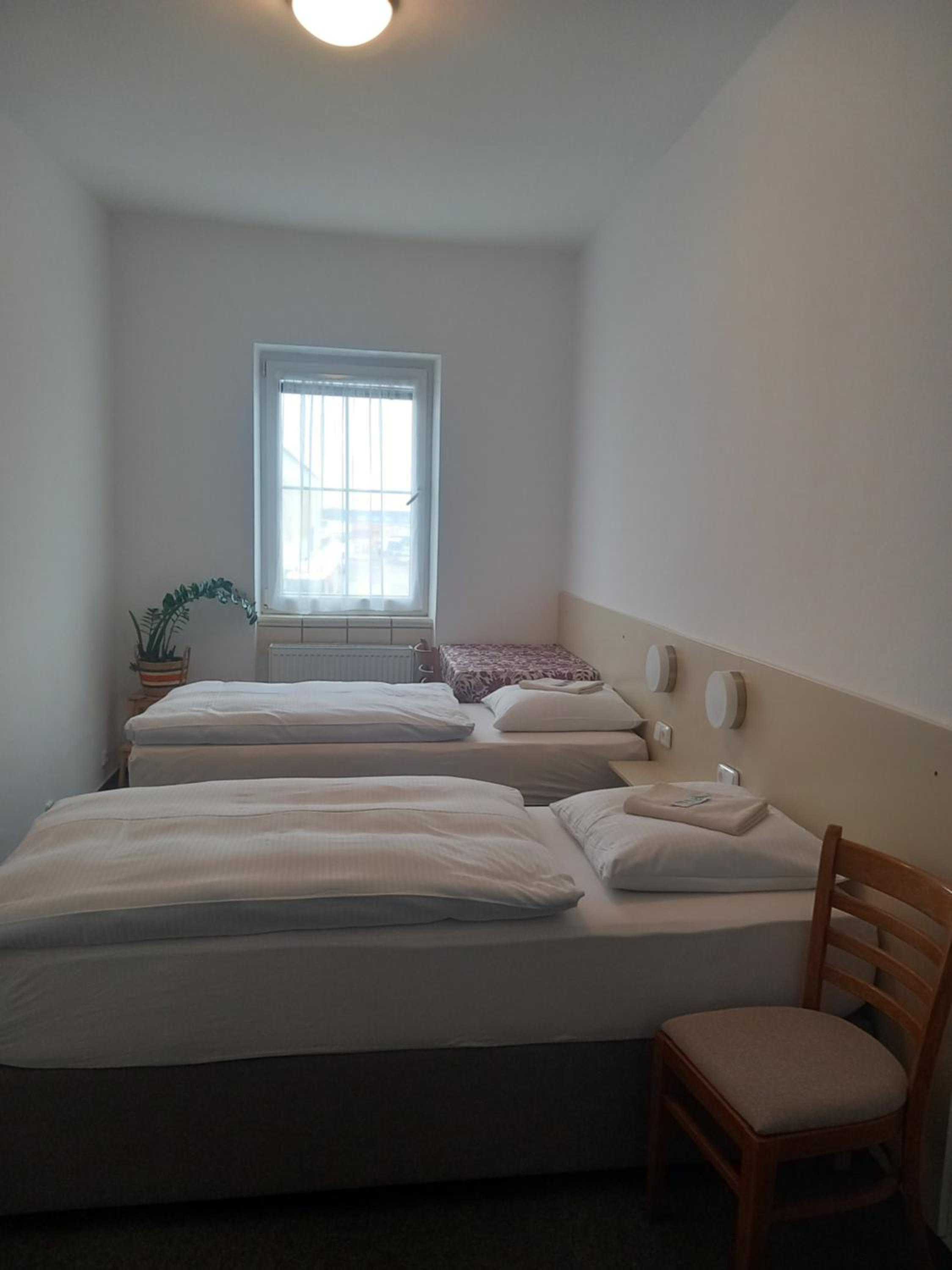 Economy Twin Room