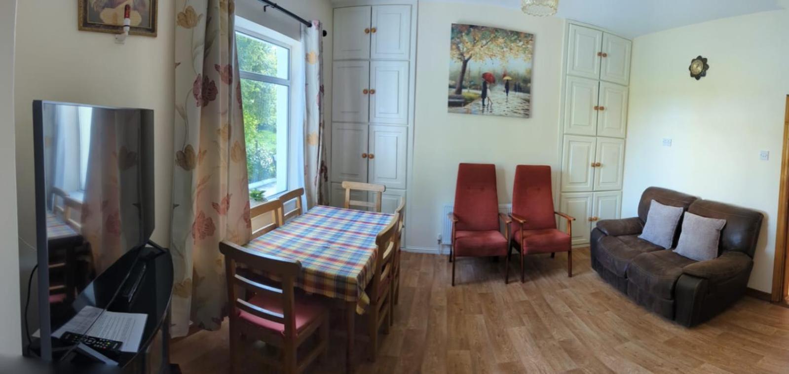 Three-Bedroom House - Photo 1