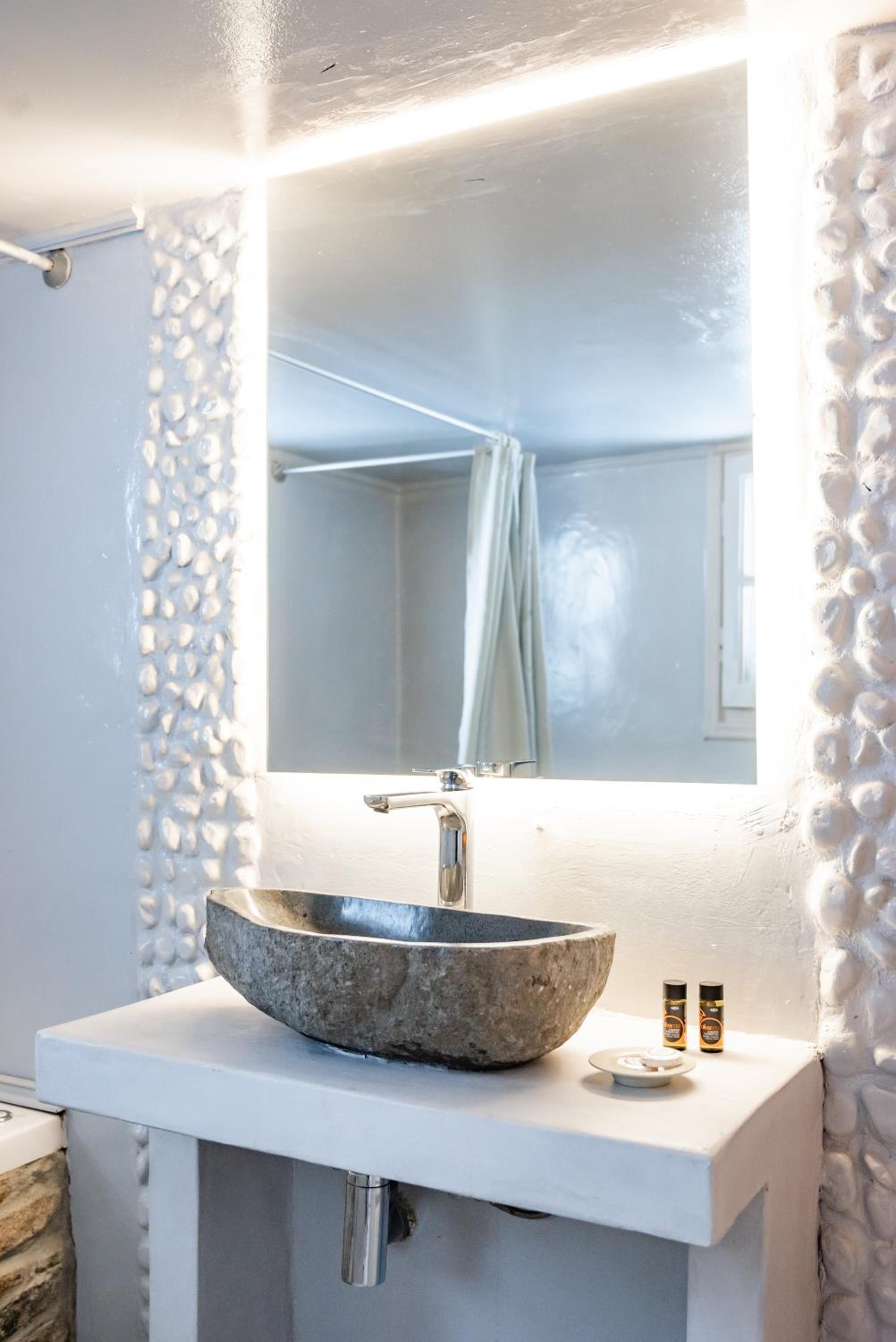 Superior Double Room - Photo 10