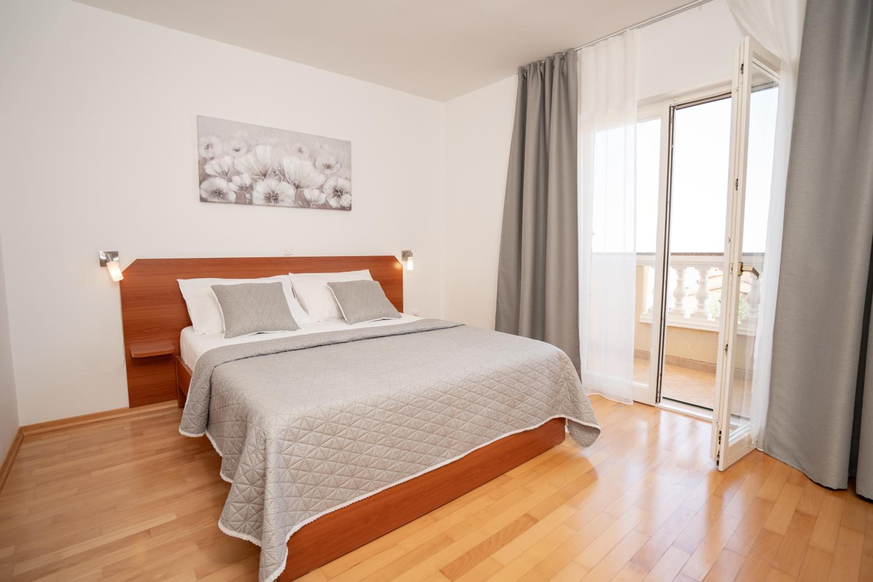 Habitación Doble con Balcón y Vista al Mar