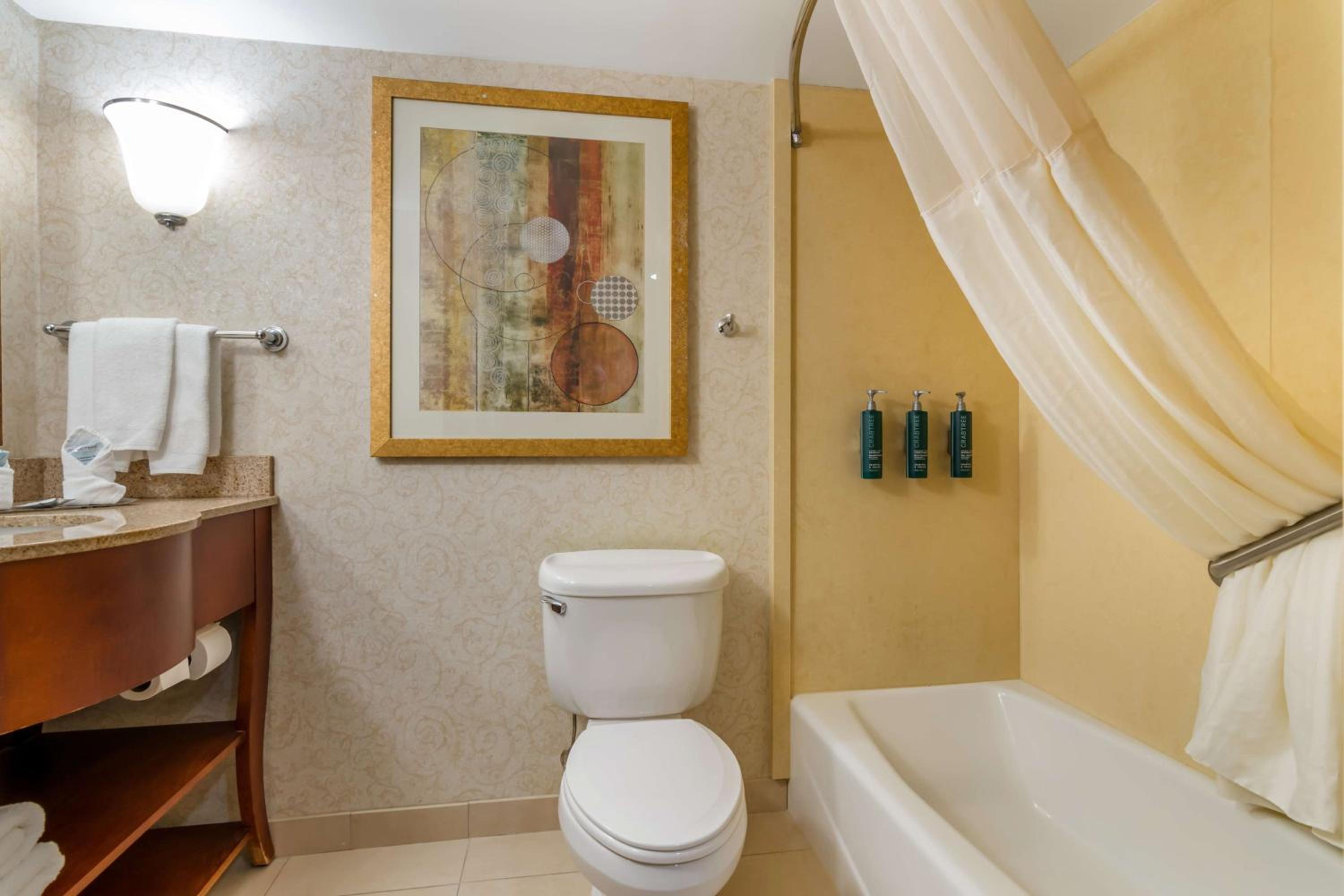 Double Room with Two Double Beds - Non-Smoking - Photo 3