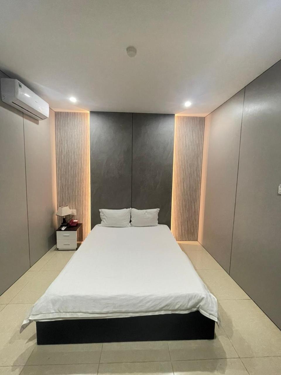 Double Room - Photo 7