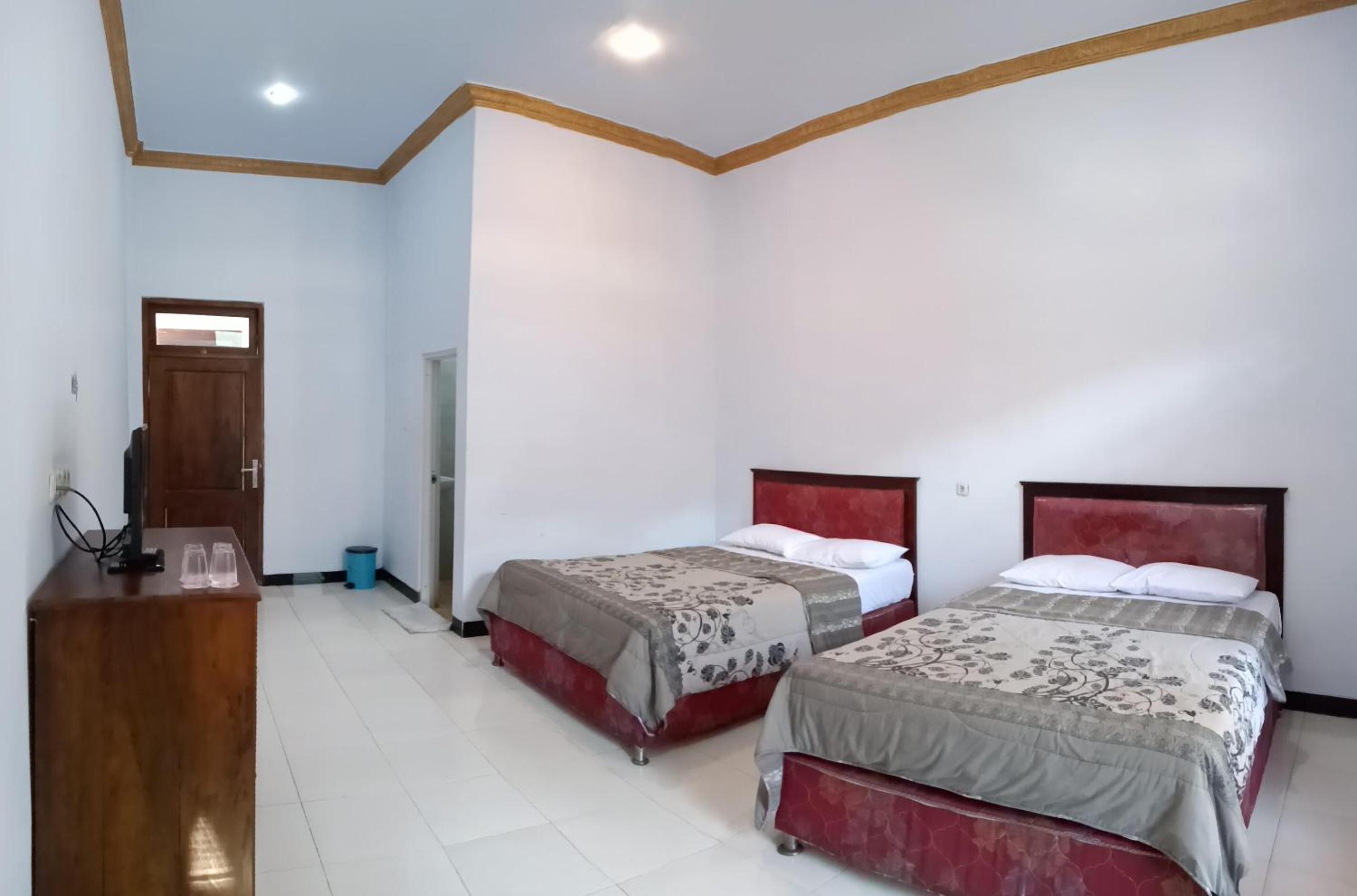Superior Twin Room photo 2