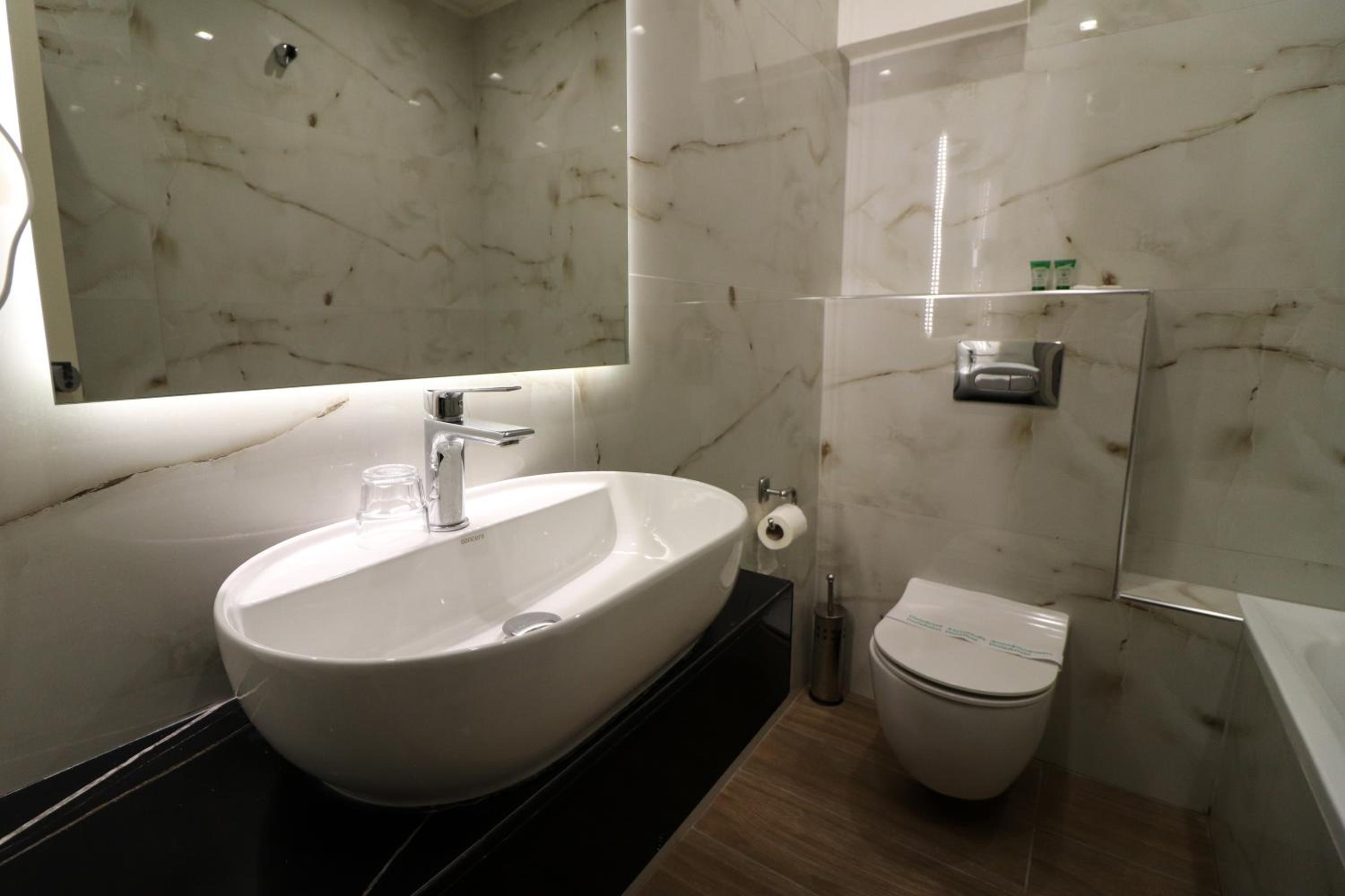  Double or Twin Room with Pool View photo 3
