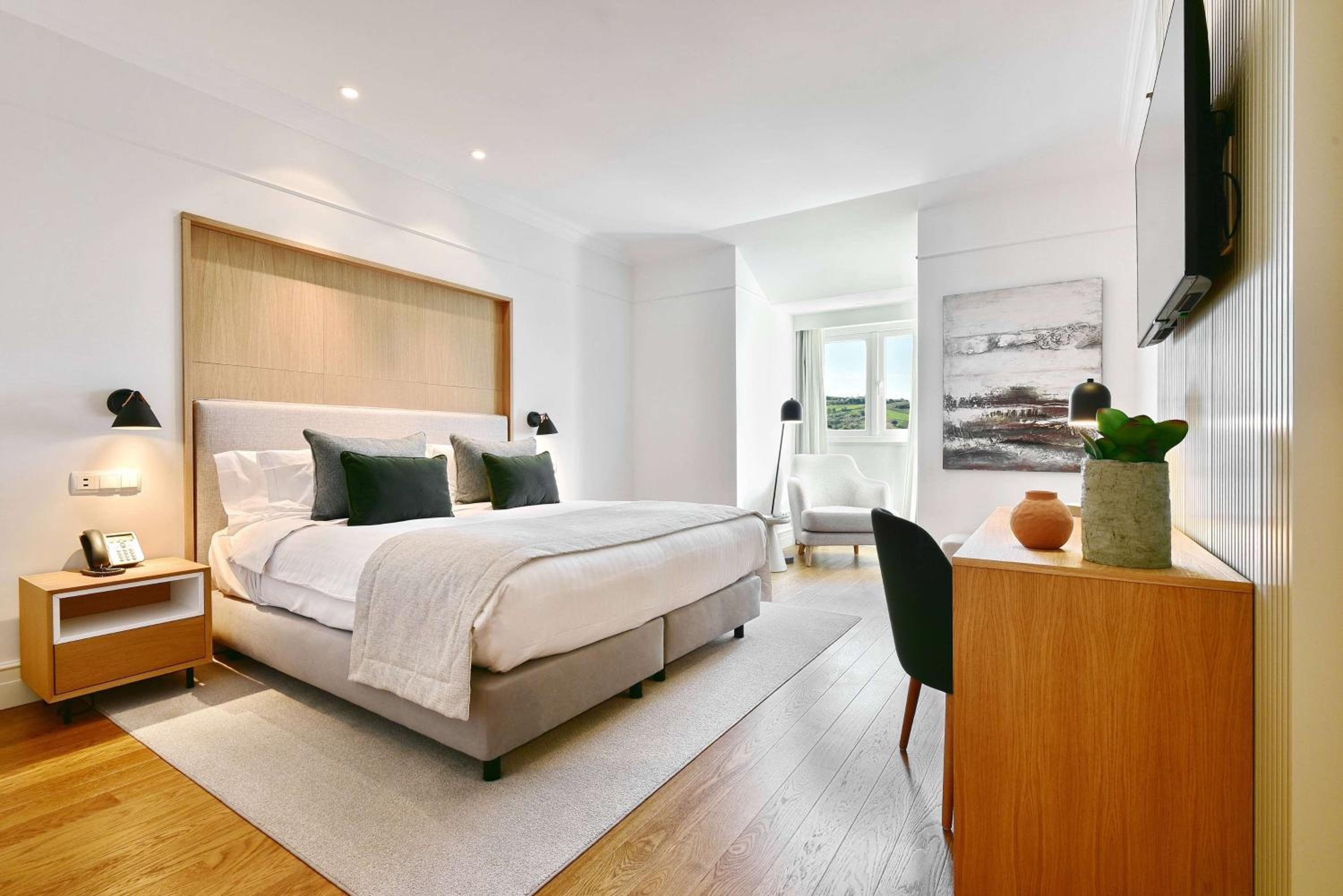 Duplex Suite with Golf View
