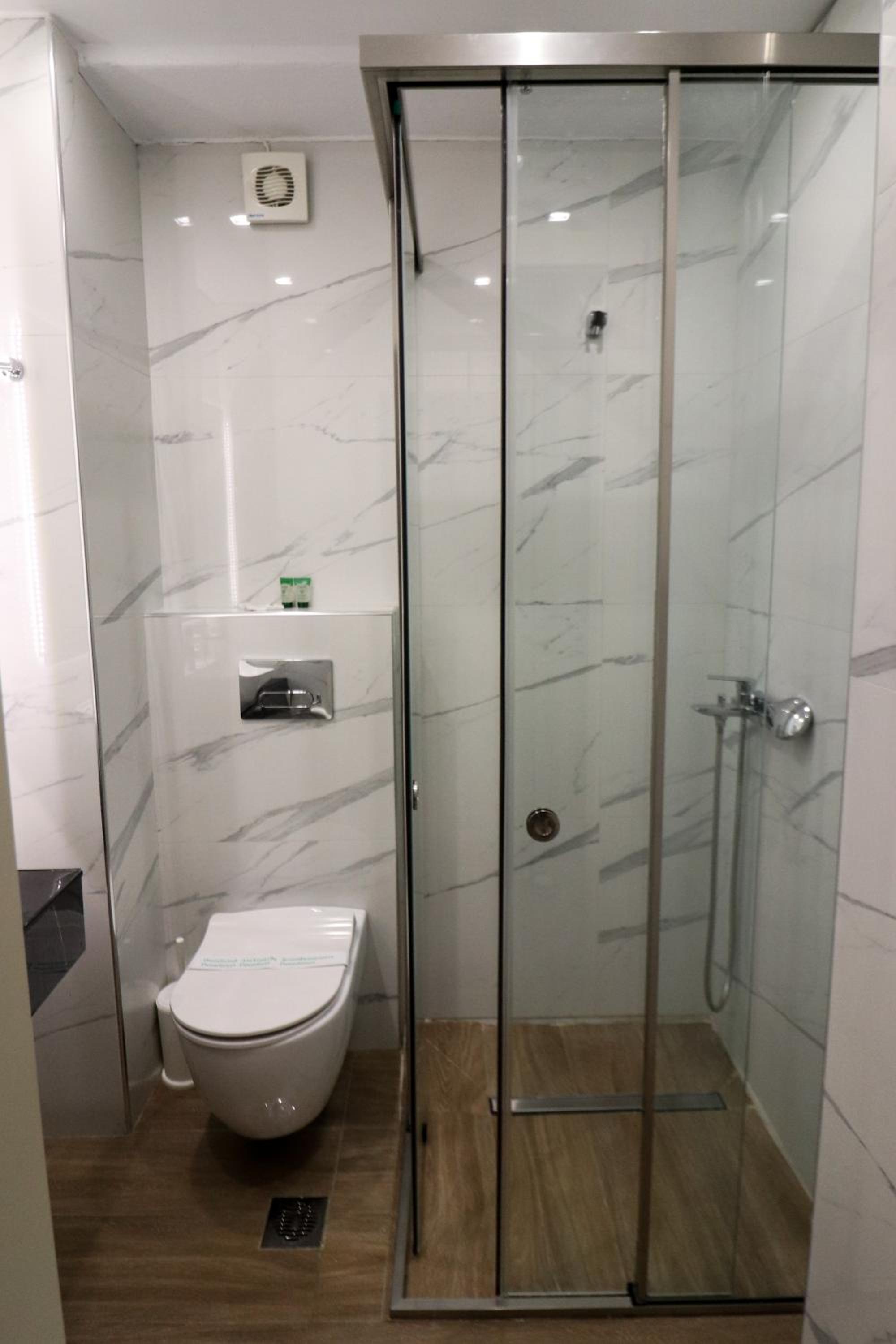 Triple Room with Pool View photo 2