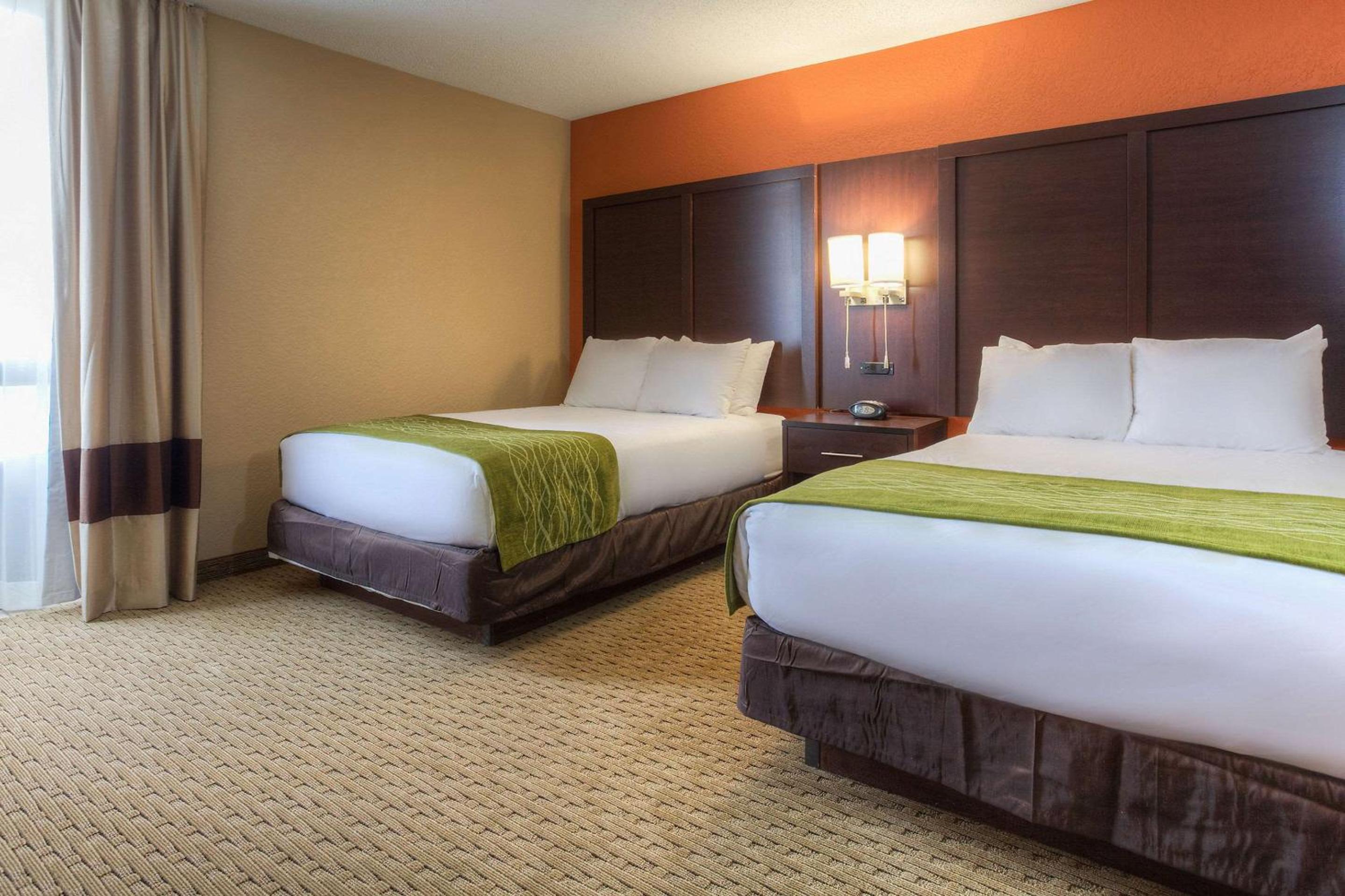 Suite With Two Double Beds-Disabilty Access/ Non -Smoking photo 3